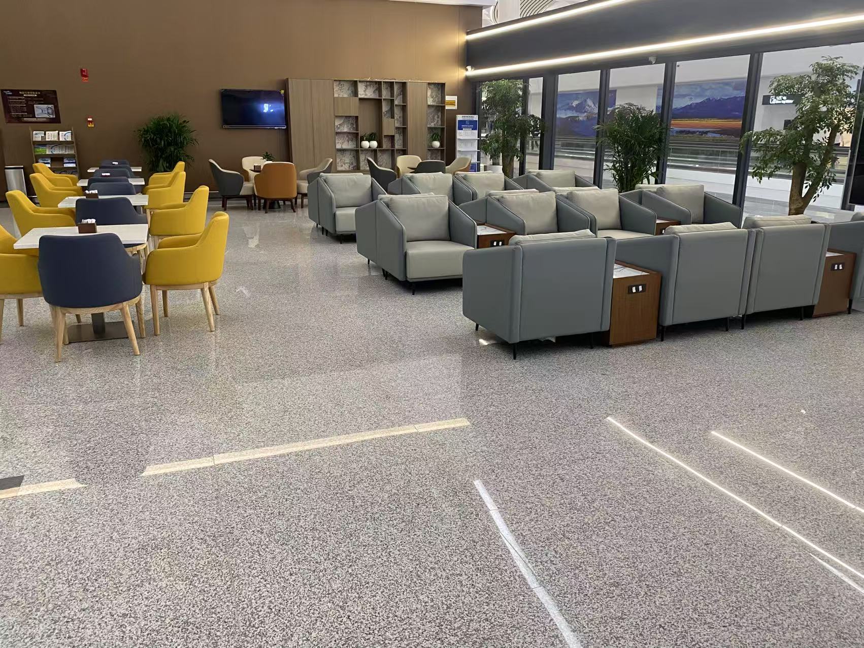 T3 VIP Lounge (Domestic) - interior view 2