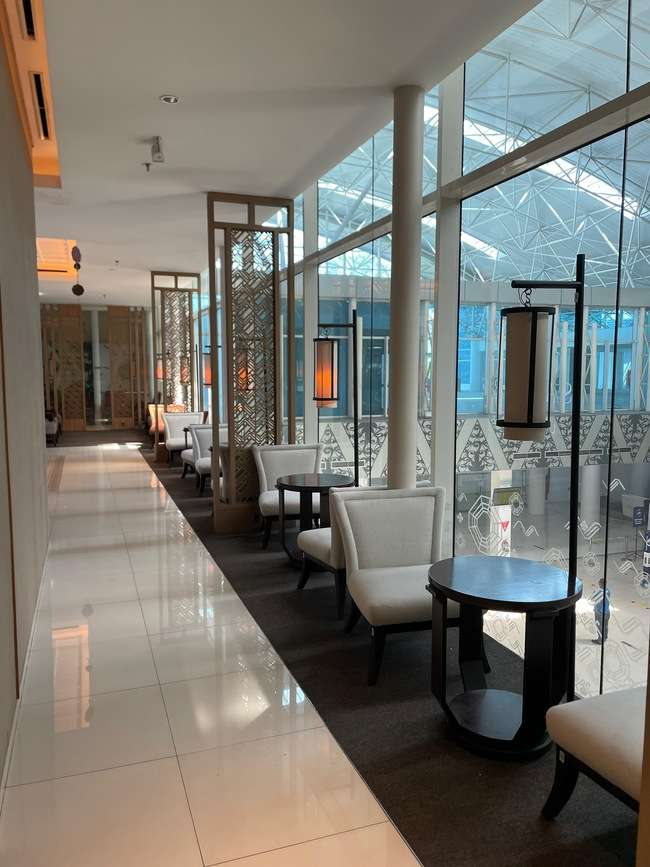 Saphire Lounge(Domestic)