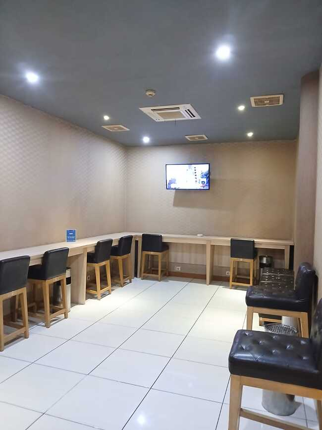 Concordia Lounge(Domestic) - interior view 3