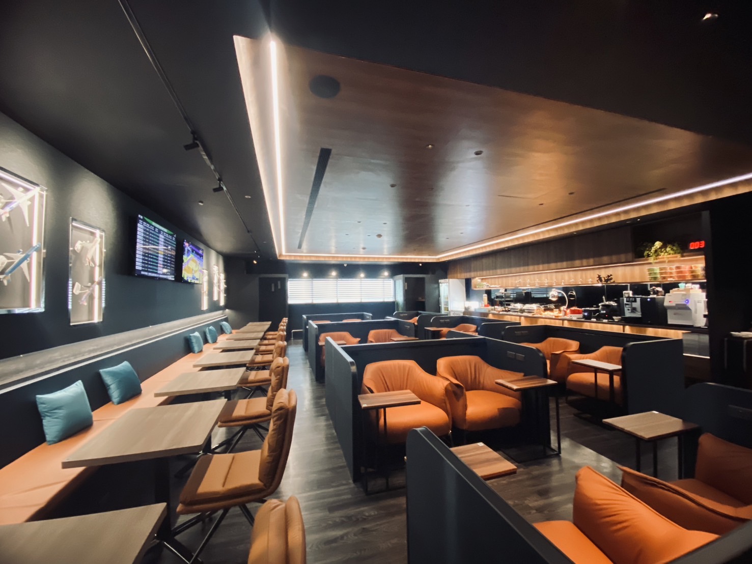 Southern Premium Lounge