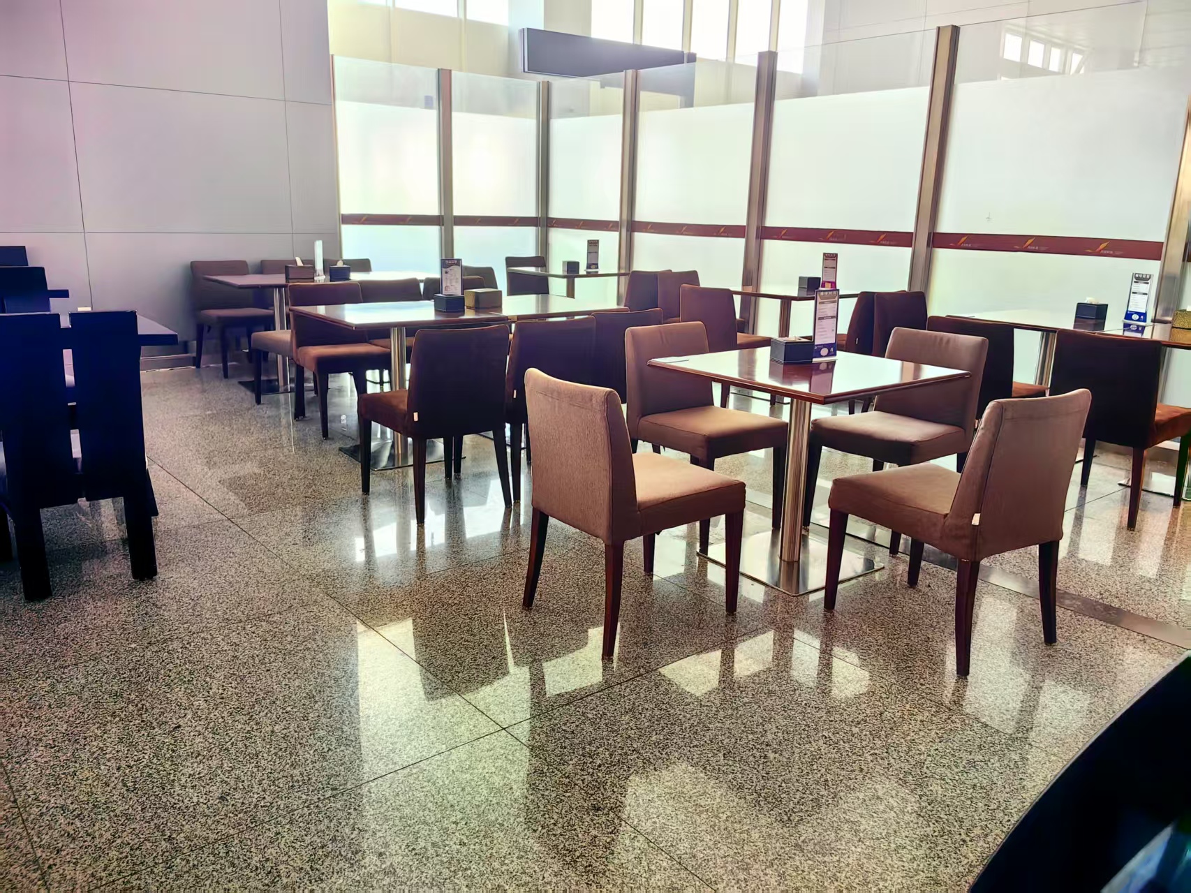 Light Meal and Coffee Lounge Area (Main Terminal Domestic)