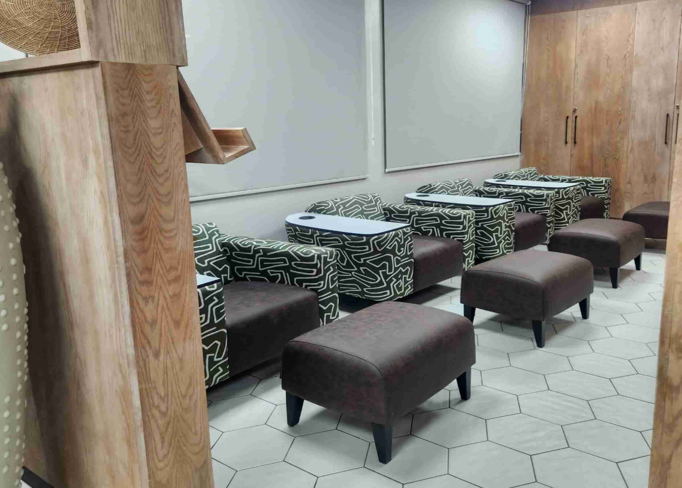 Nthula Lounge - interior view 3