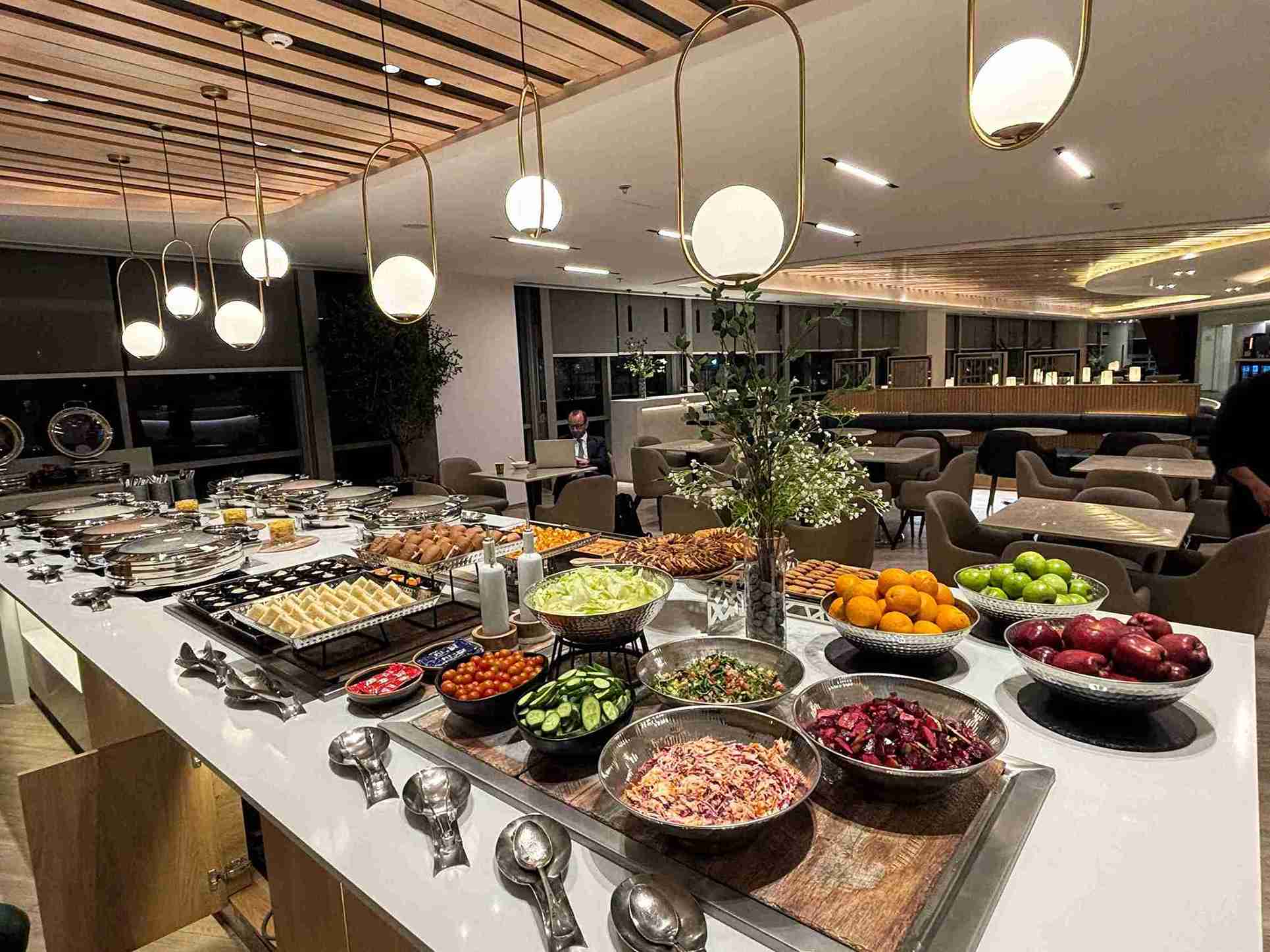 Ahlein Premium Lounge - interior view 4