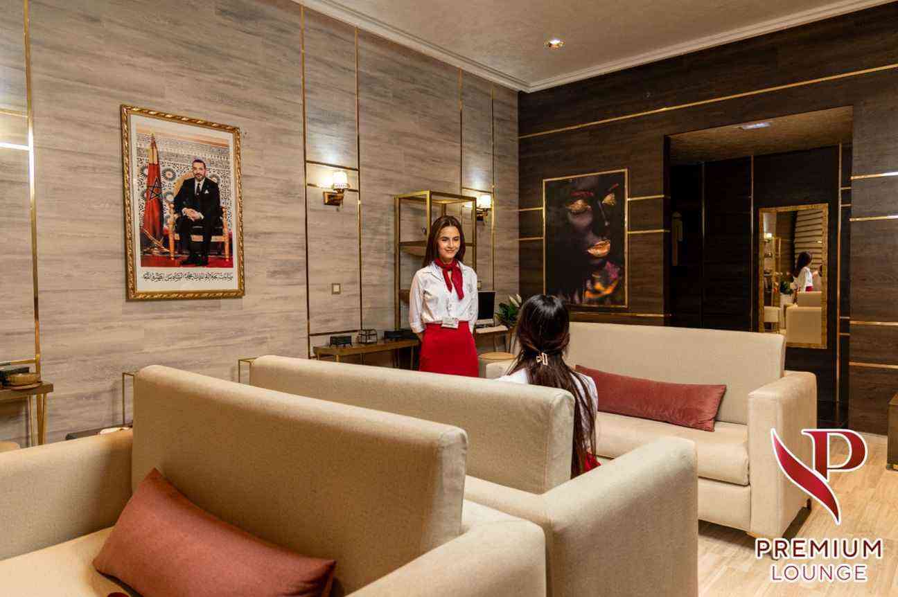 Budas Premium Lounge (International)
