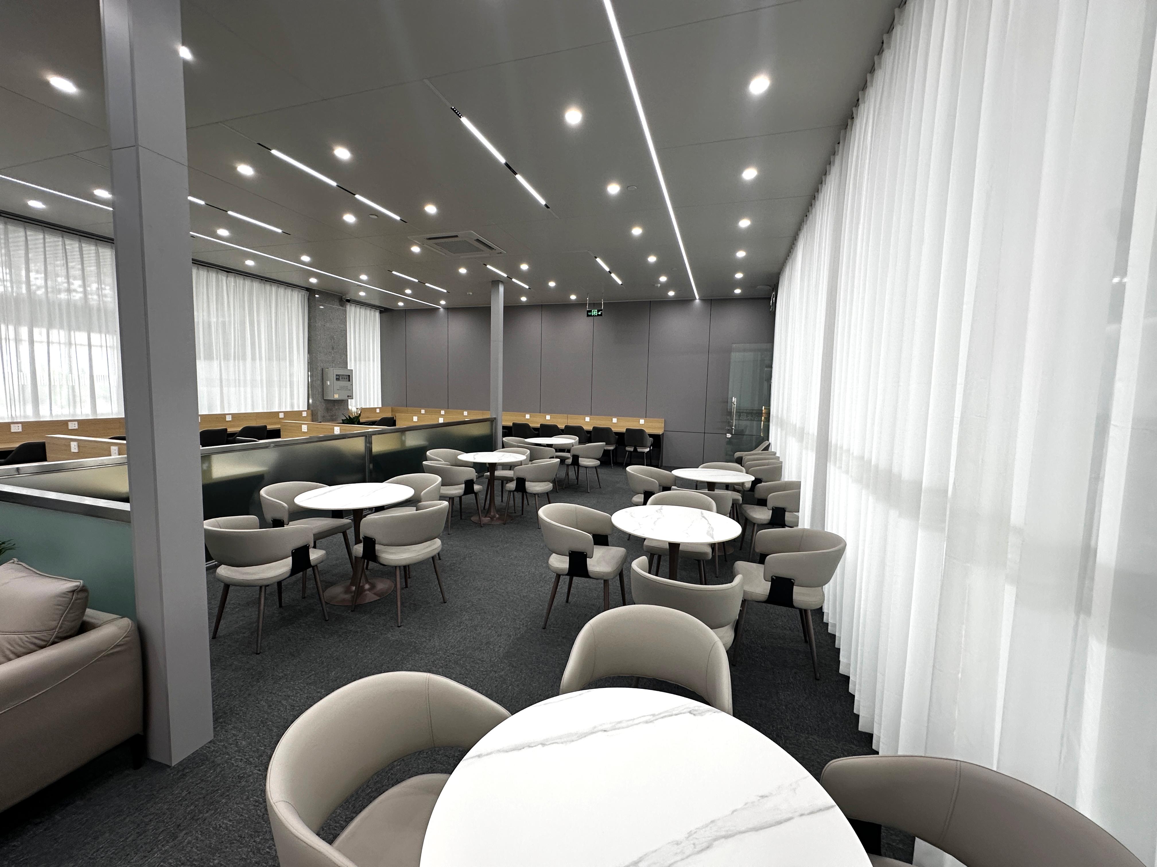 First Class Lounge