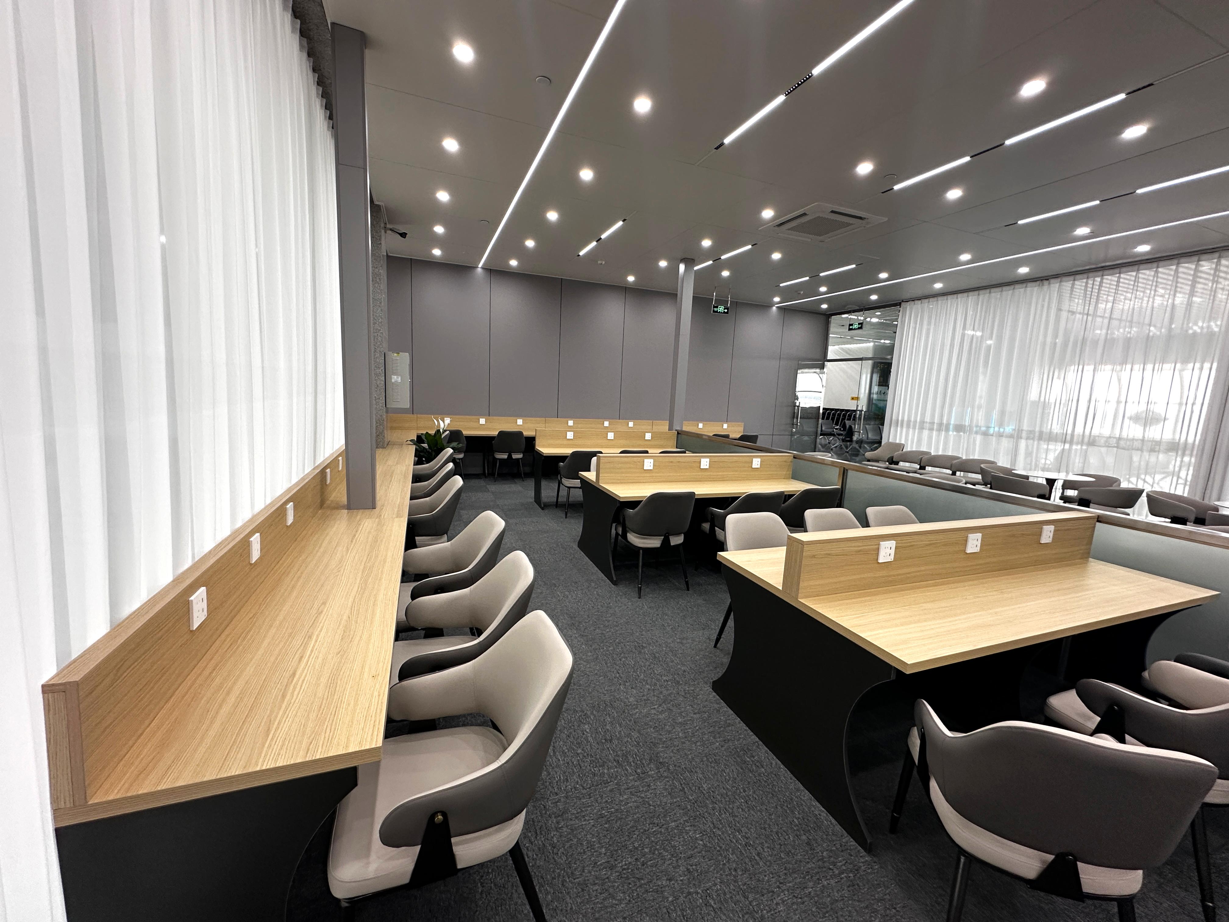 First Class Lounge