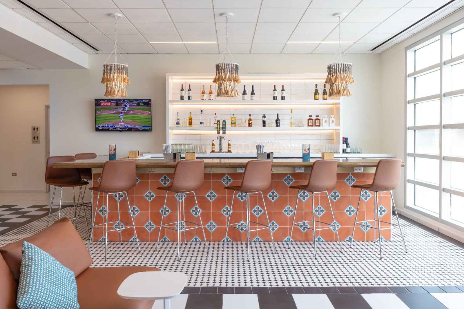 Escape Lounge - interior view 2