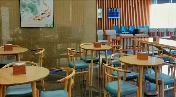 First Class Lounge (East Gallery)