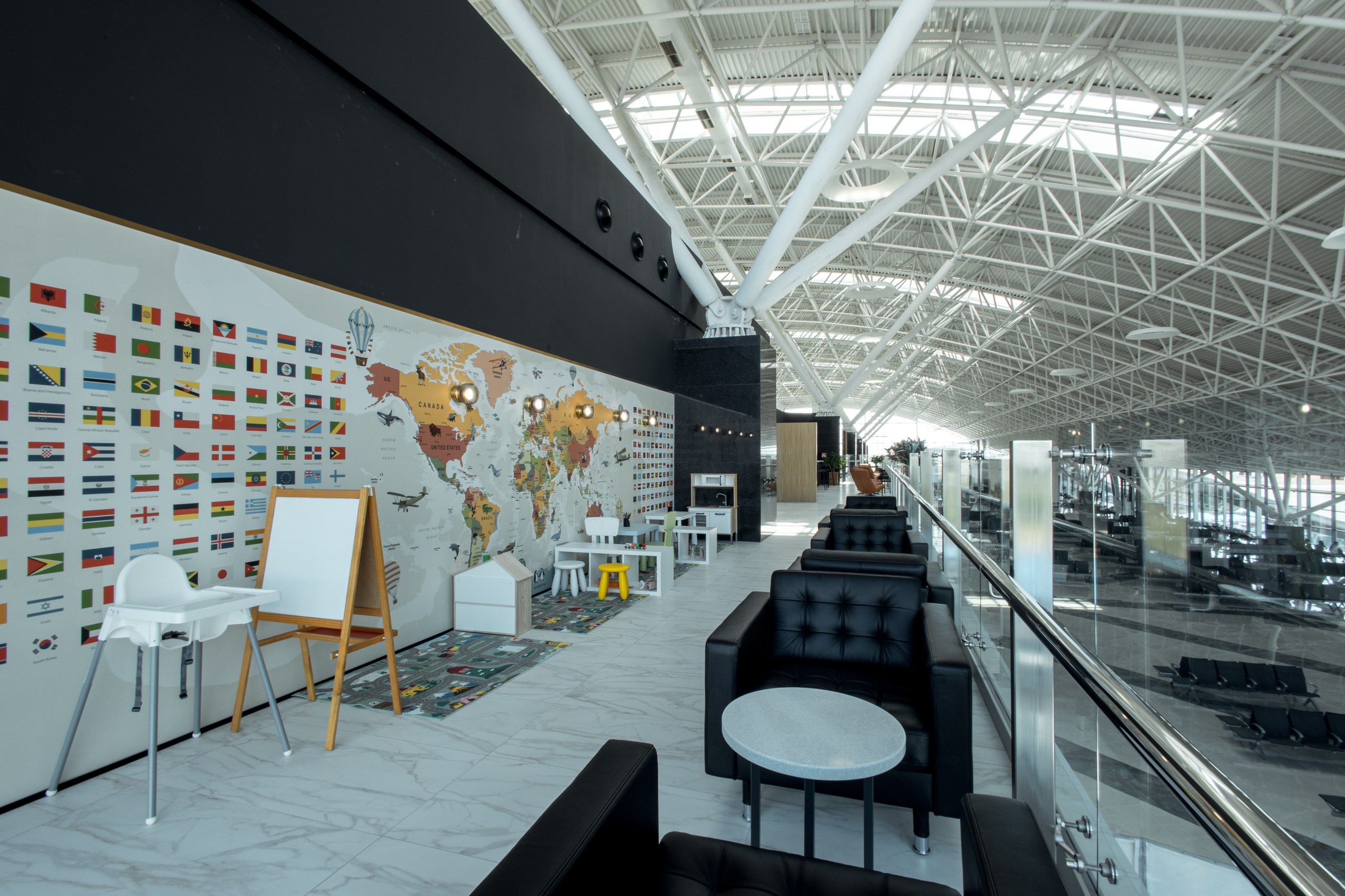 Sky Hall Lounge - interior view 4