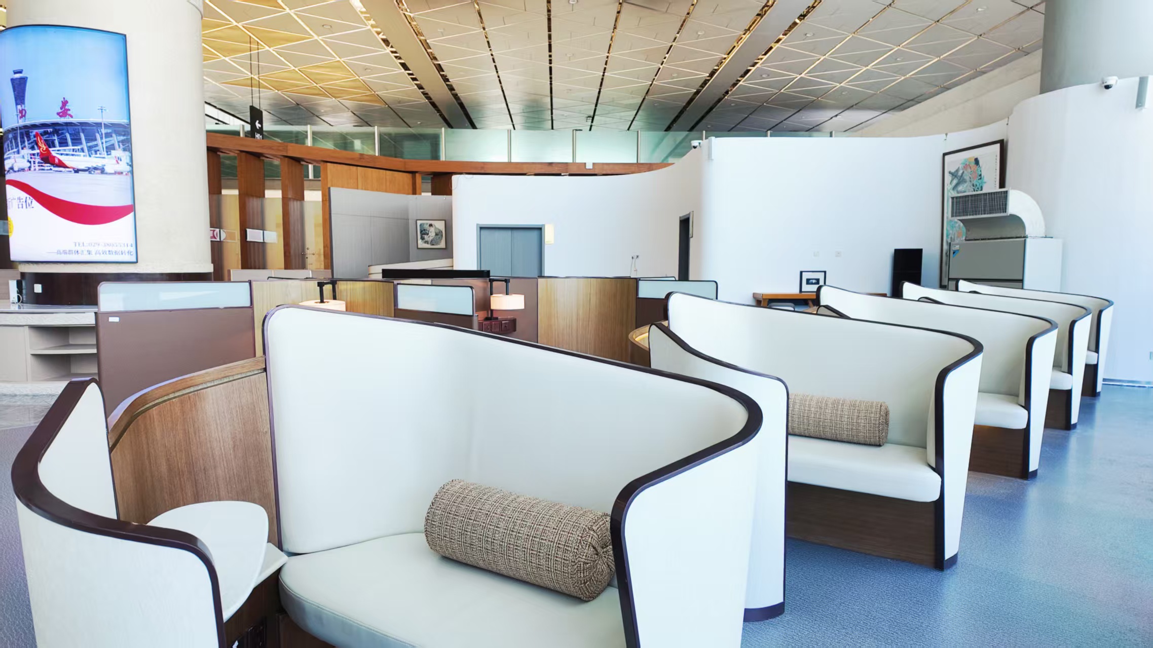 Hainan Airlines VIP Lounge - interior view 3