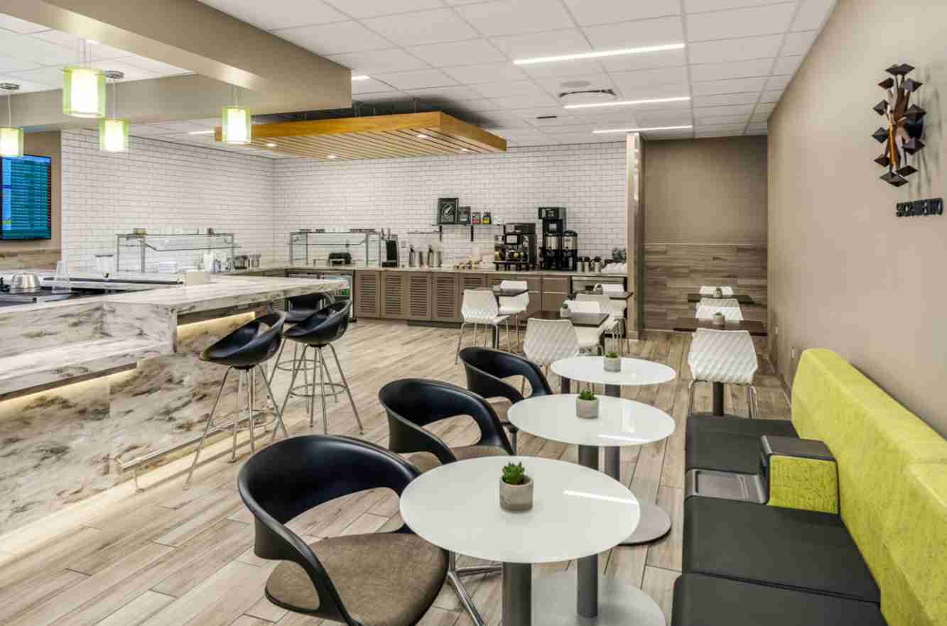 Escape Lounge - interior view 3