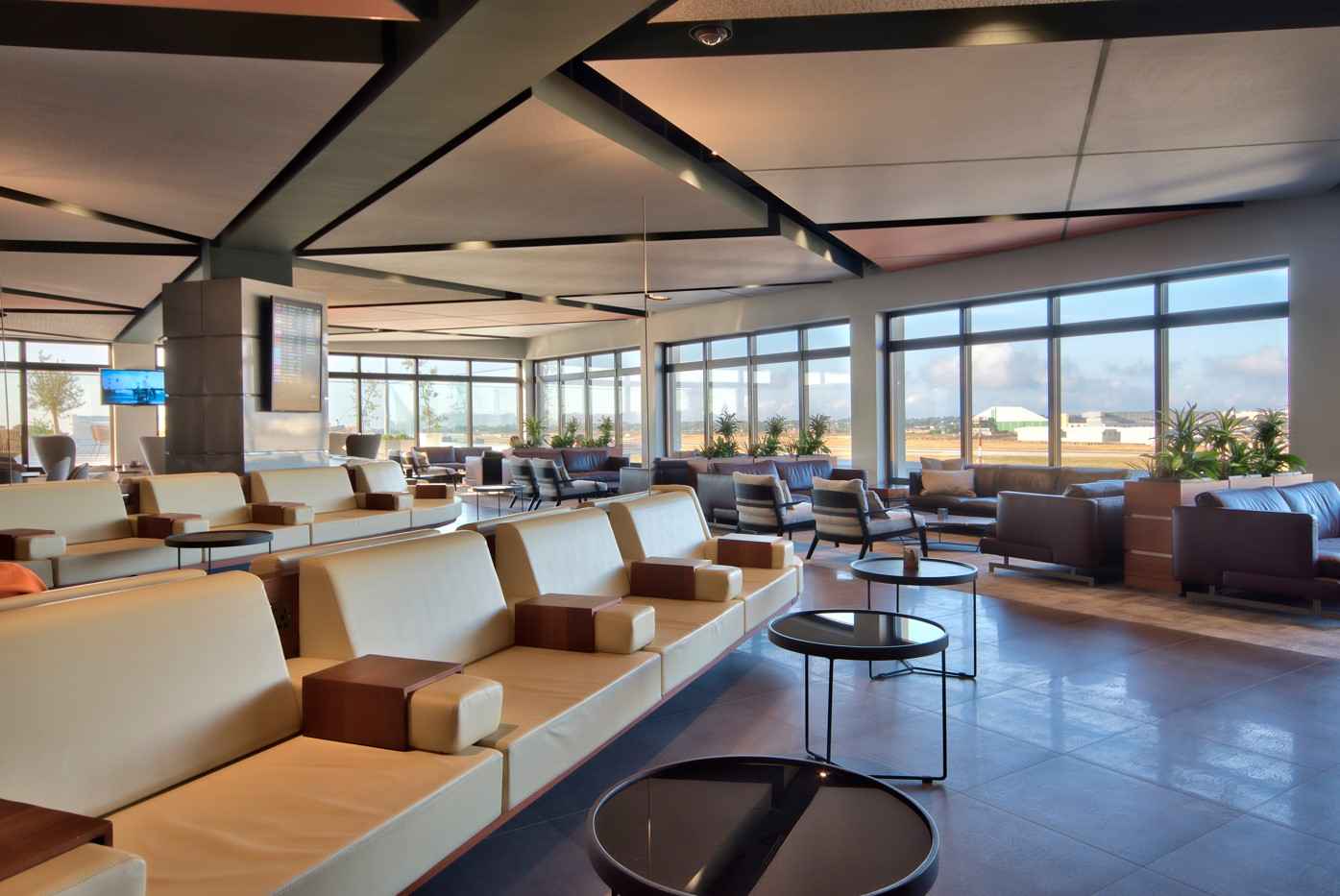 La Valette Club at Malta International Airport (MLA)