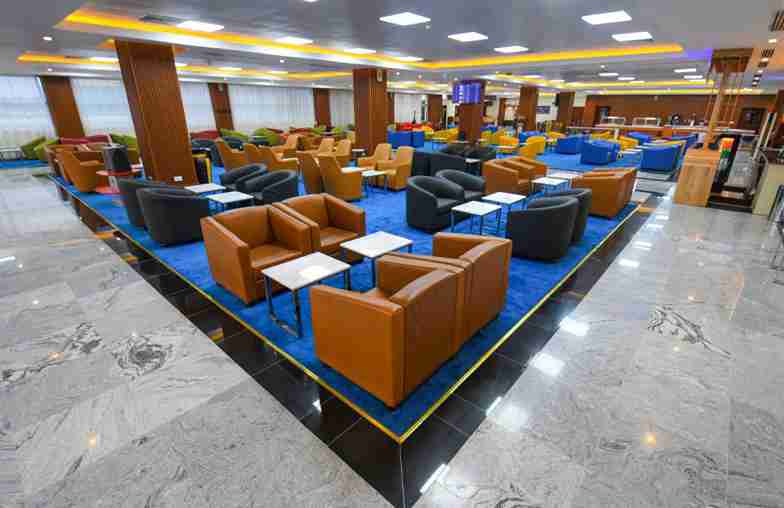 Karibuni Lounge - interior view 3