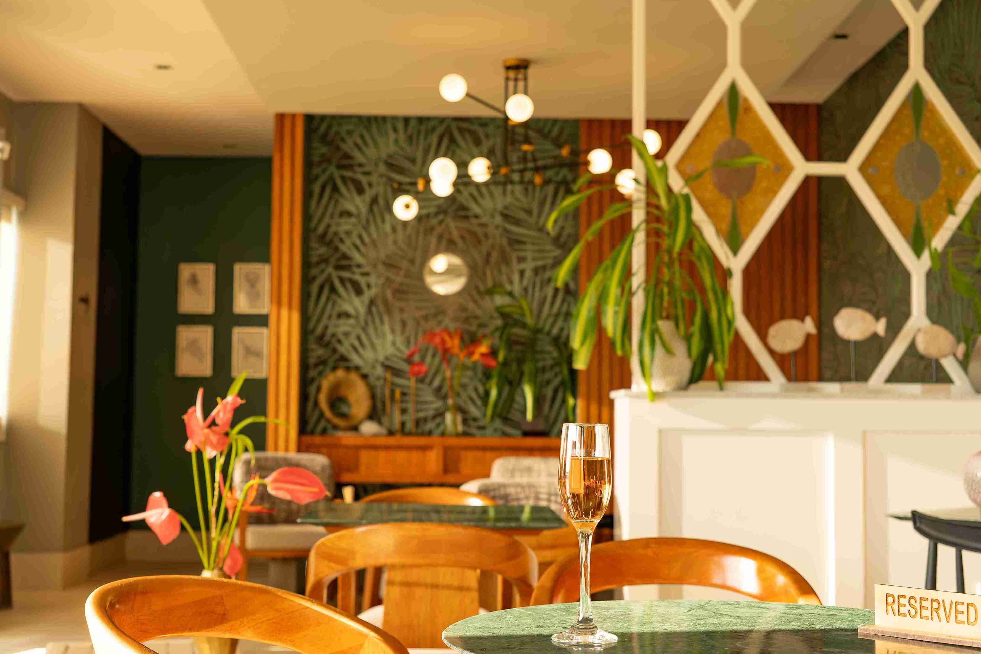 Magma Lounge - interior view 2