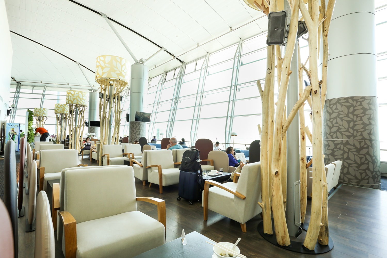 Rose Lounge