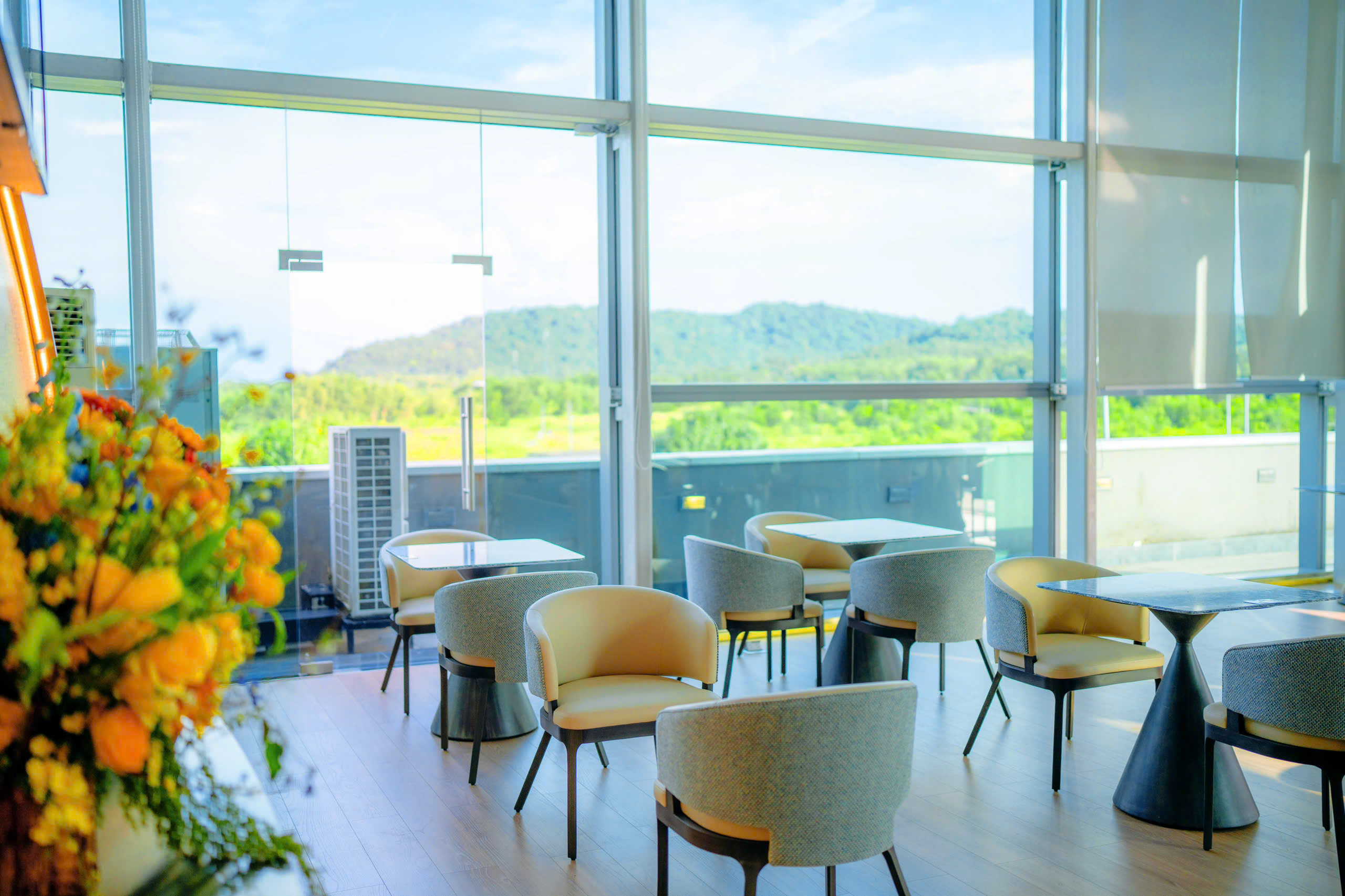 The SENS Leisure Lounge