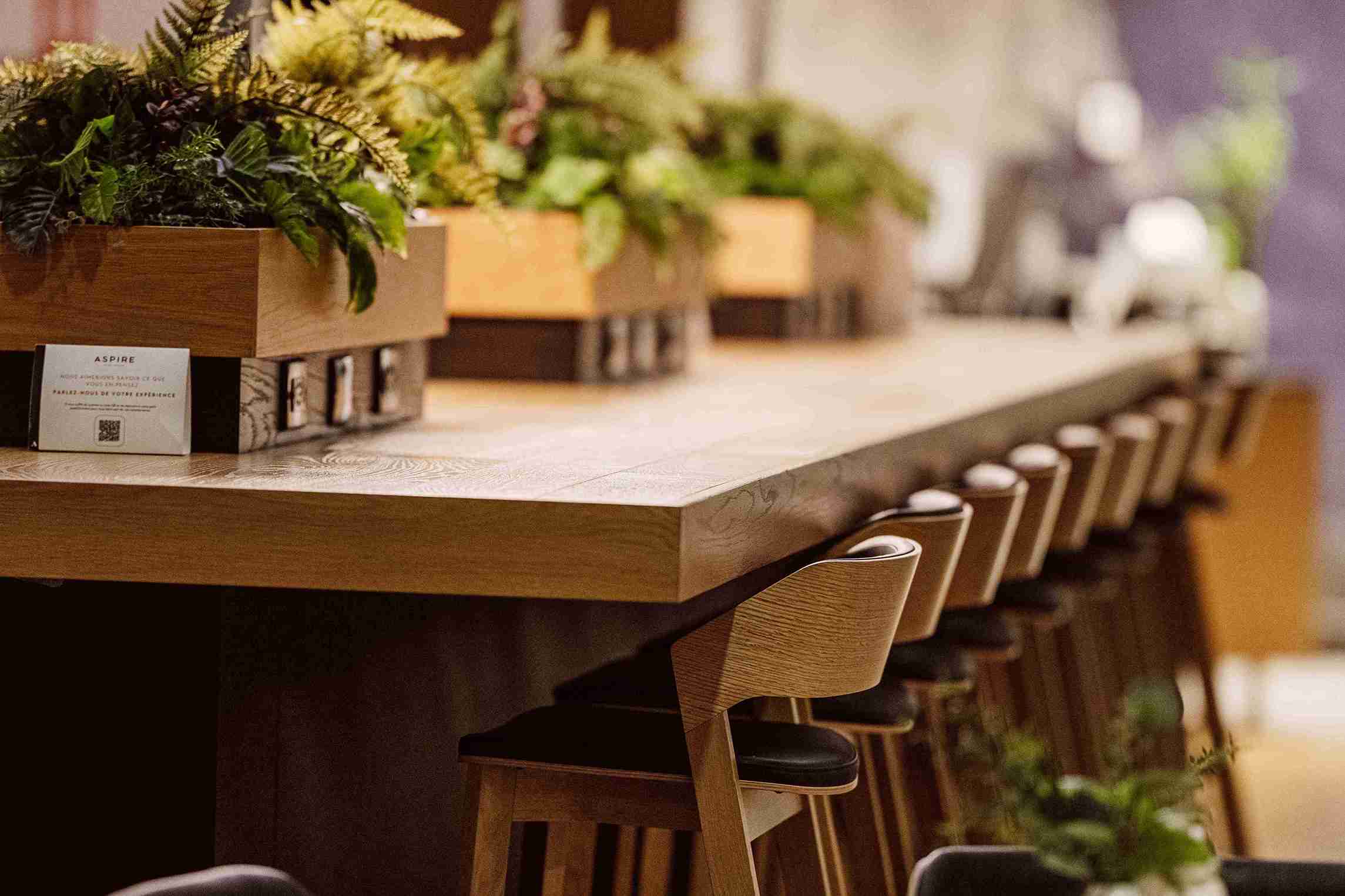 Aspire Lounge International - interior view 2