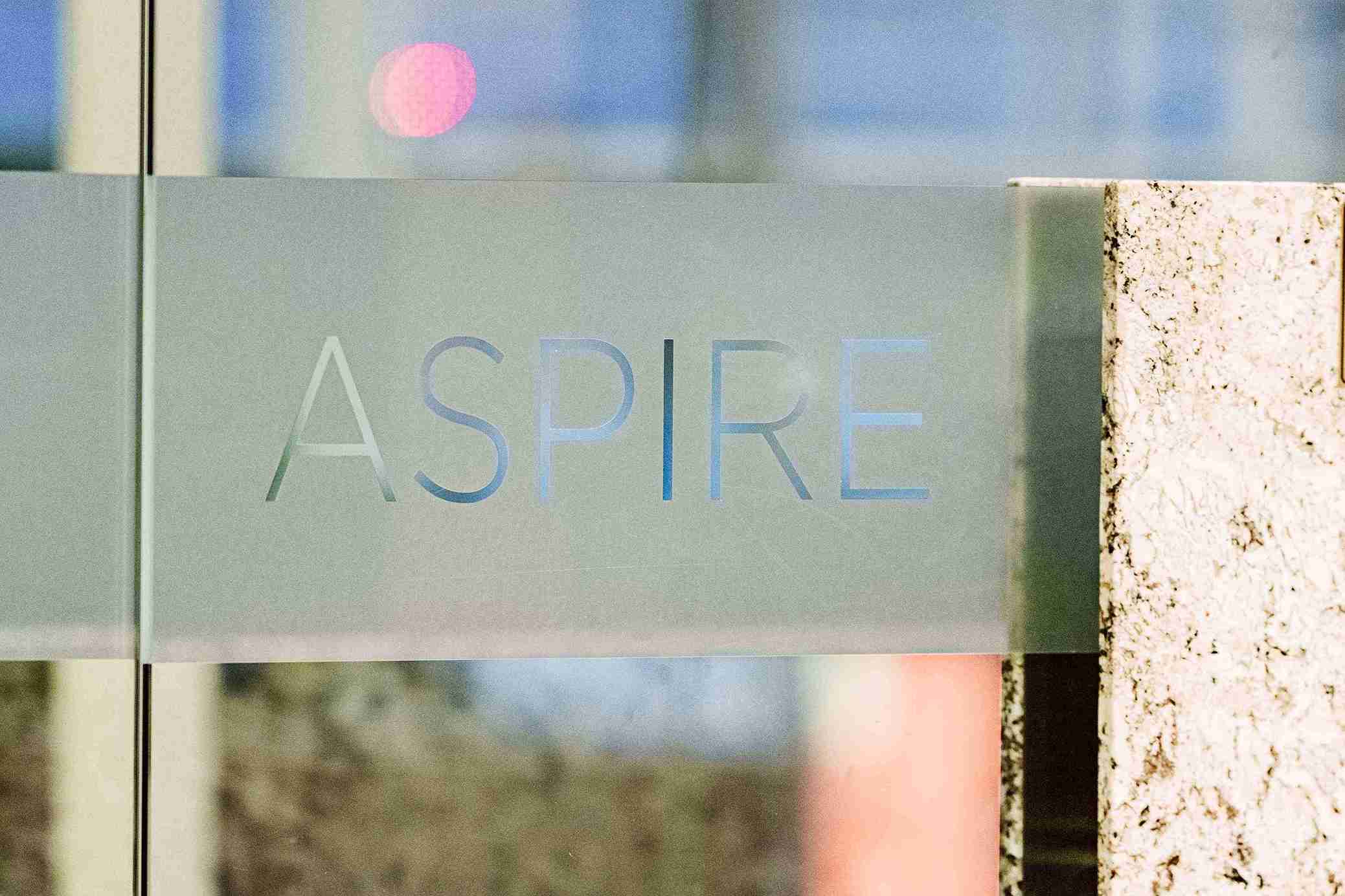 Aspire Lounge International at Calgary International Airport (YYC)