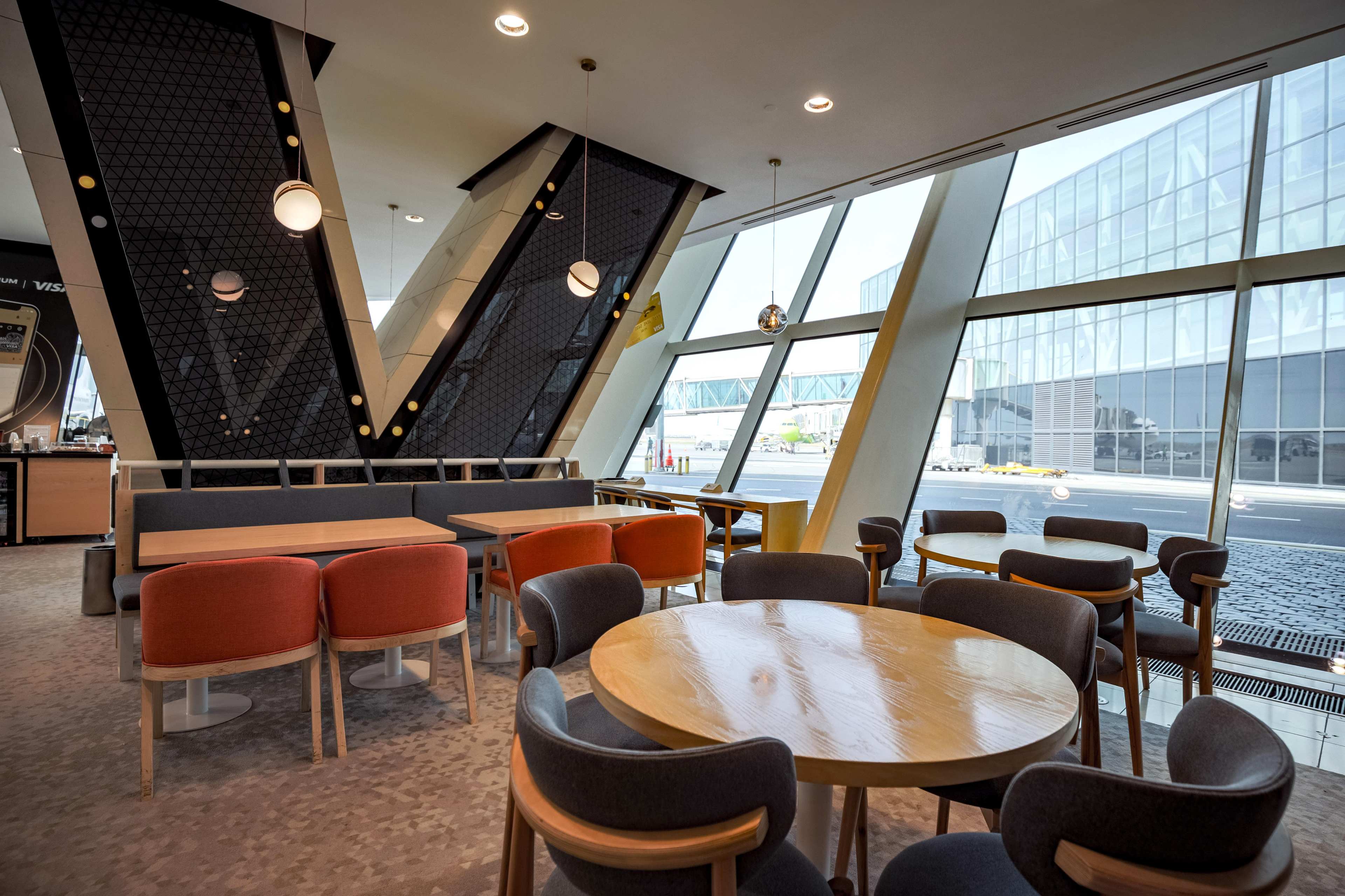 Premium Bank Lounge