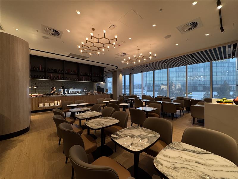 Plaza Premium Lounge - interior view 3