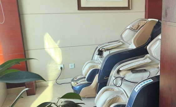 South Airlines First Class and Business Class Pearl Member Lounge (T3 International)