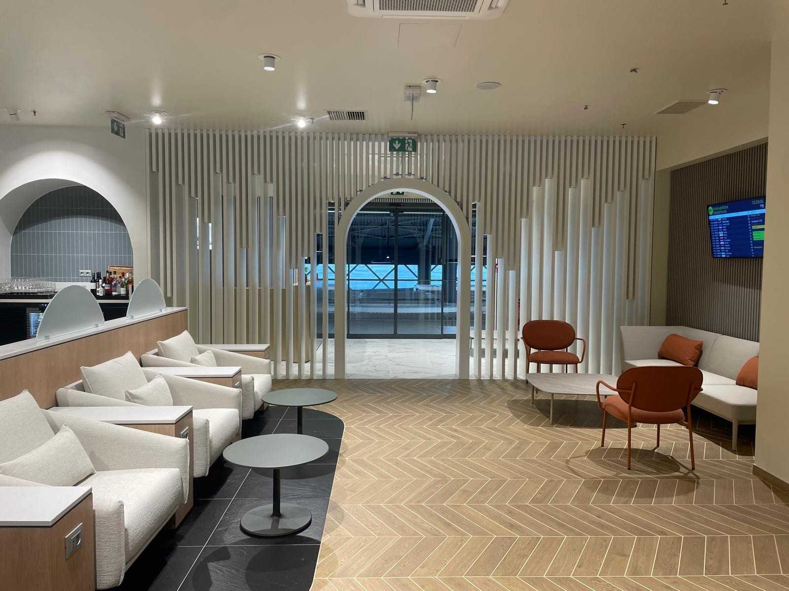 Prima Vista Lounge - interior view 4