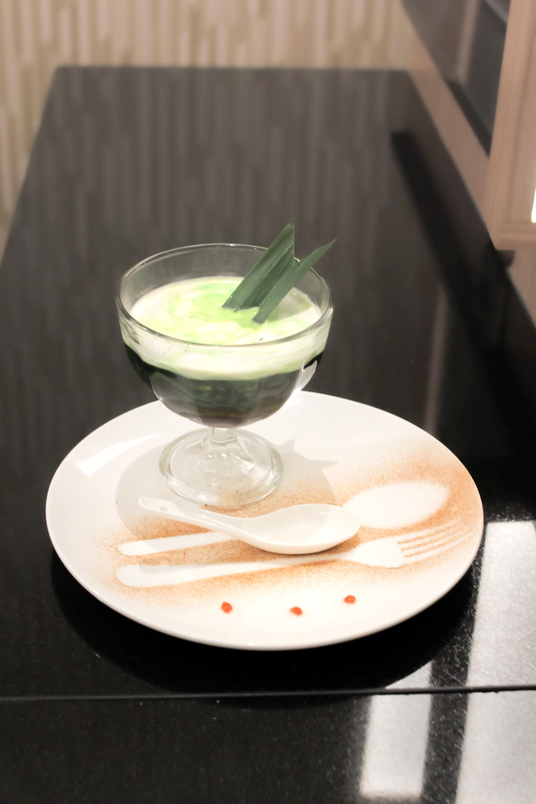Saphire Lounge(Domestic)