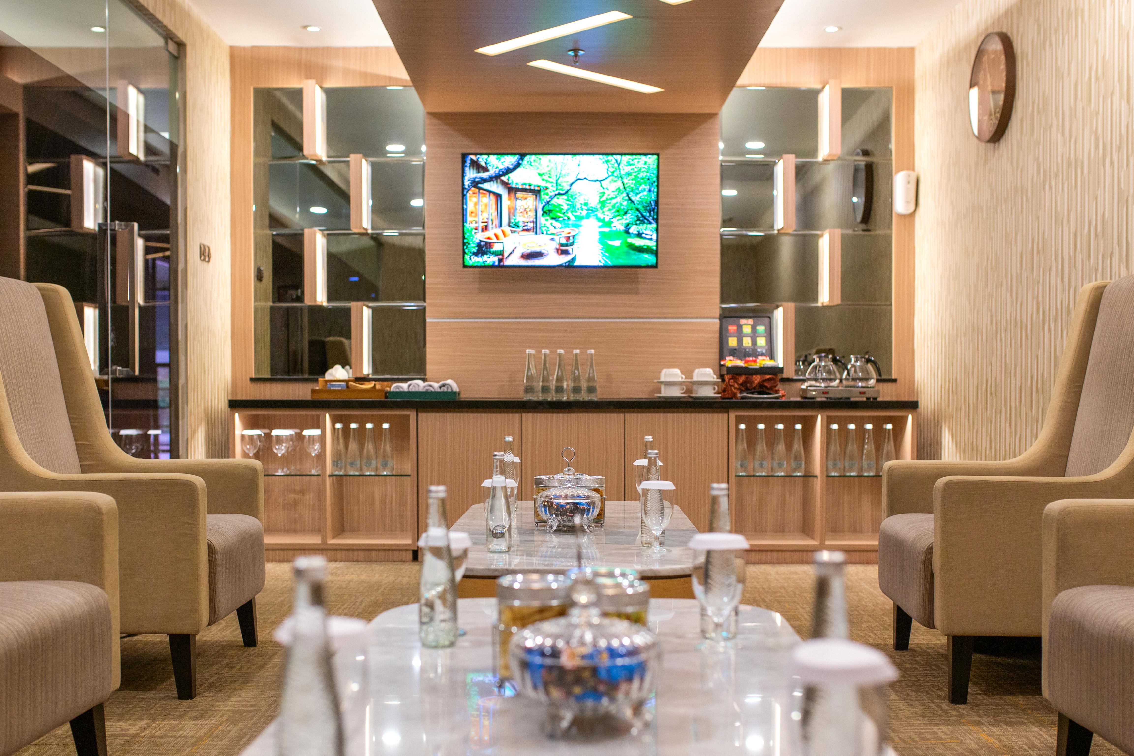 Concordia Lounge(T1)