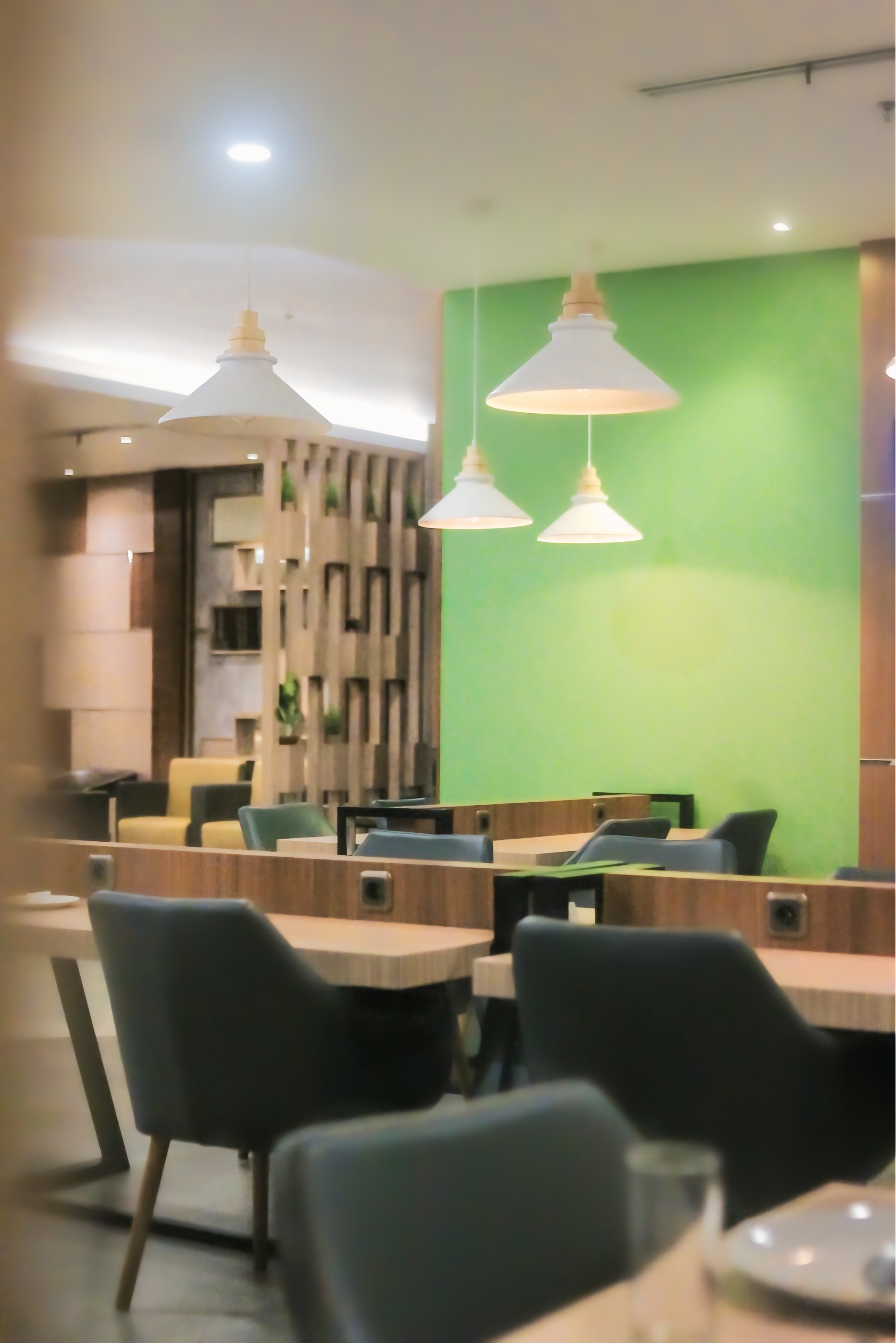 Saphire Lounge(Domestic)