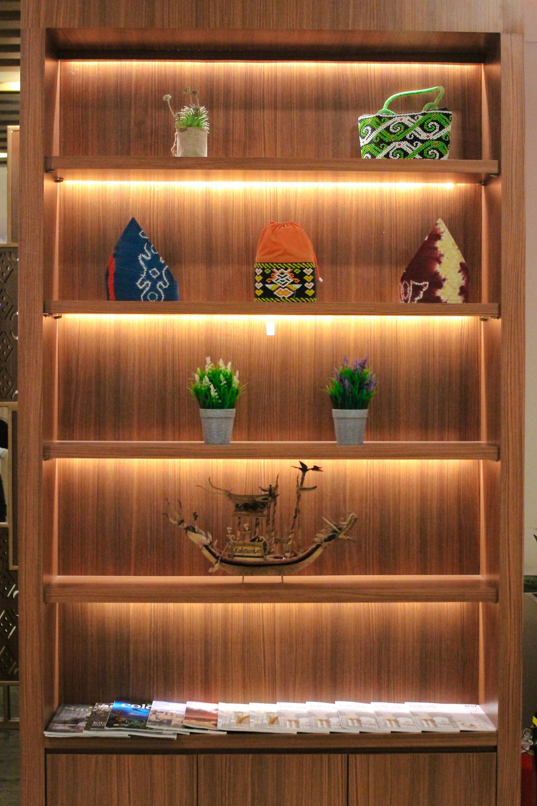 Saphire Lounge(Domestic)