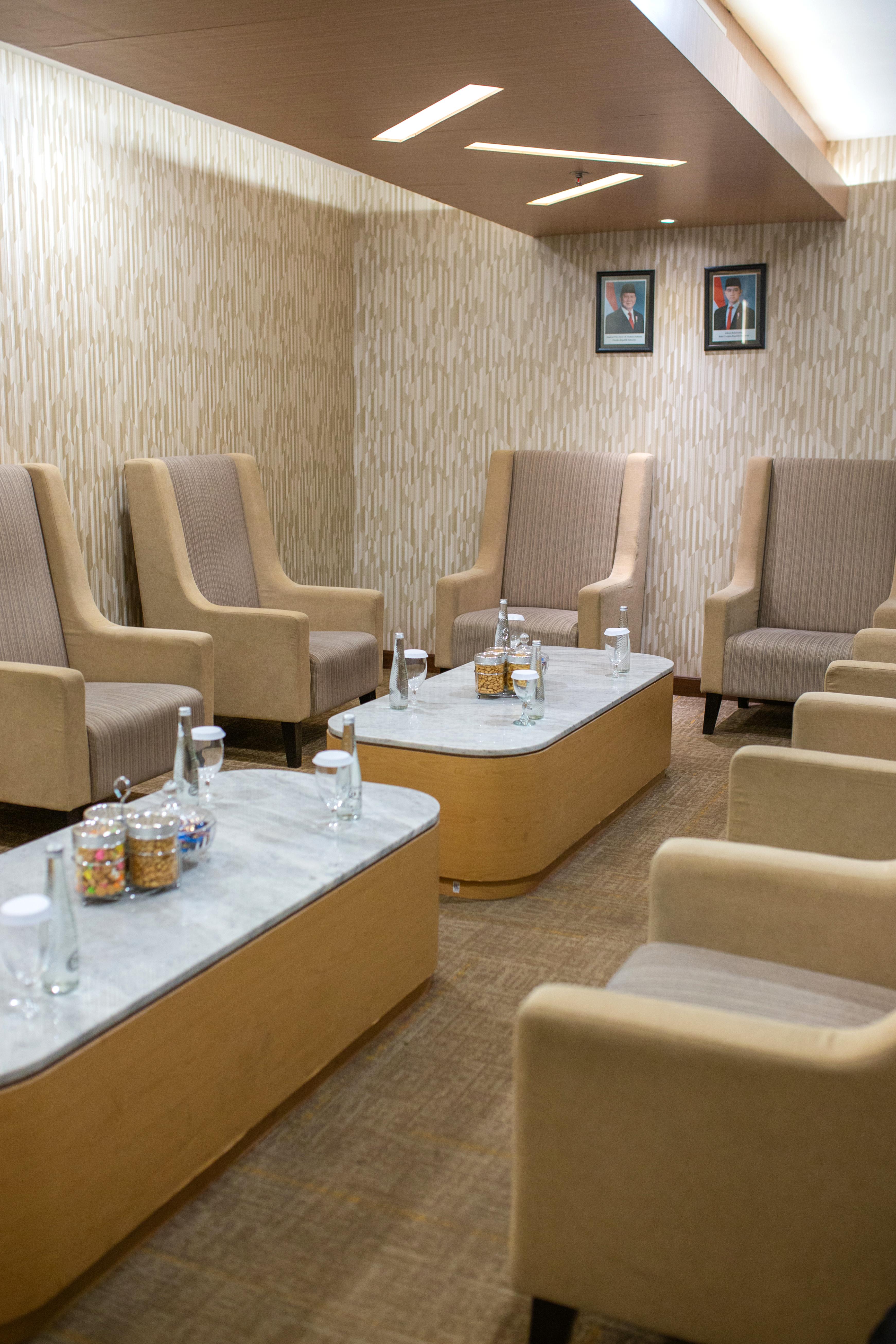 Concordia Lounge(T1)