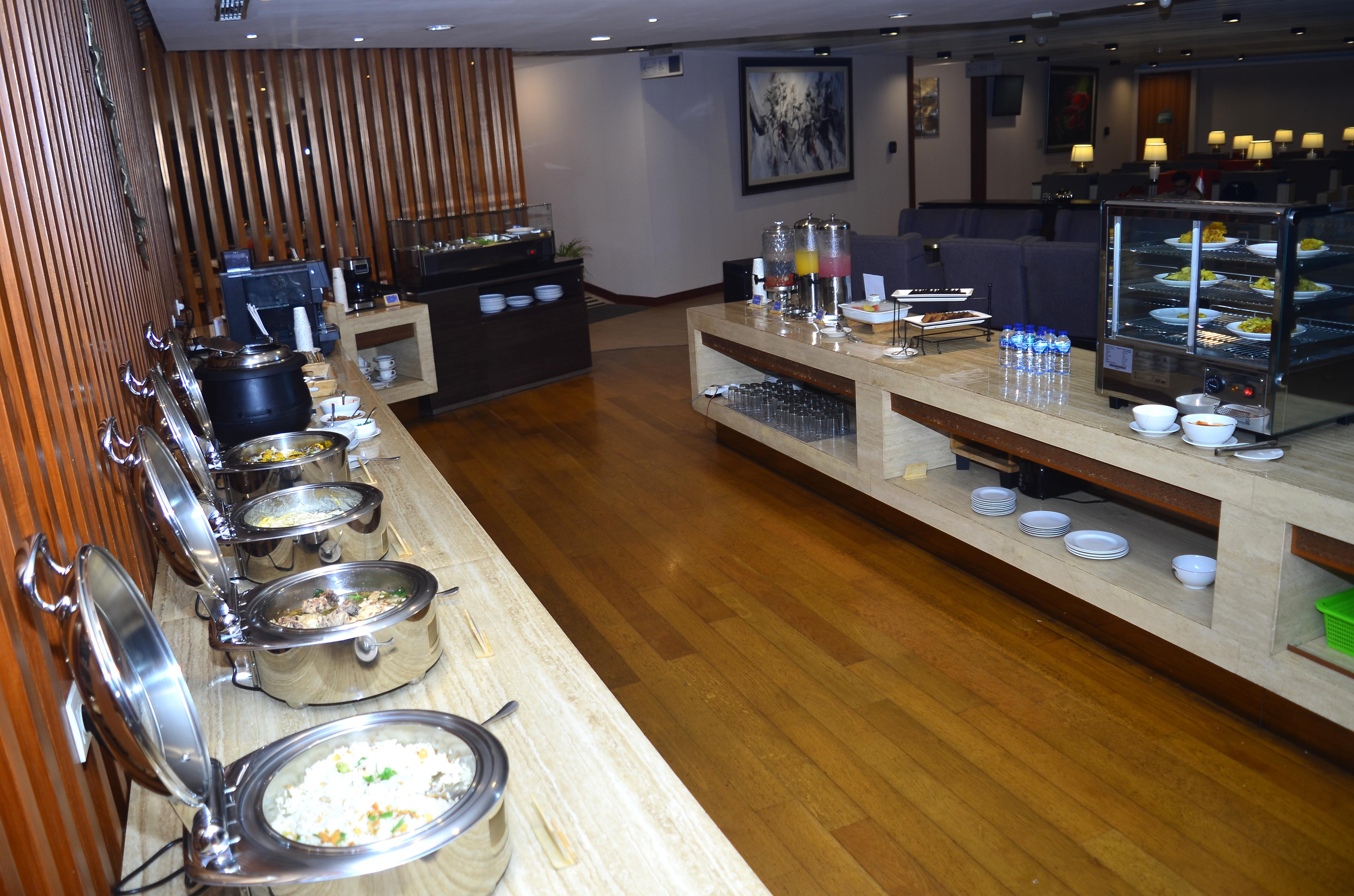Saphire  Lounge(International)