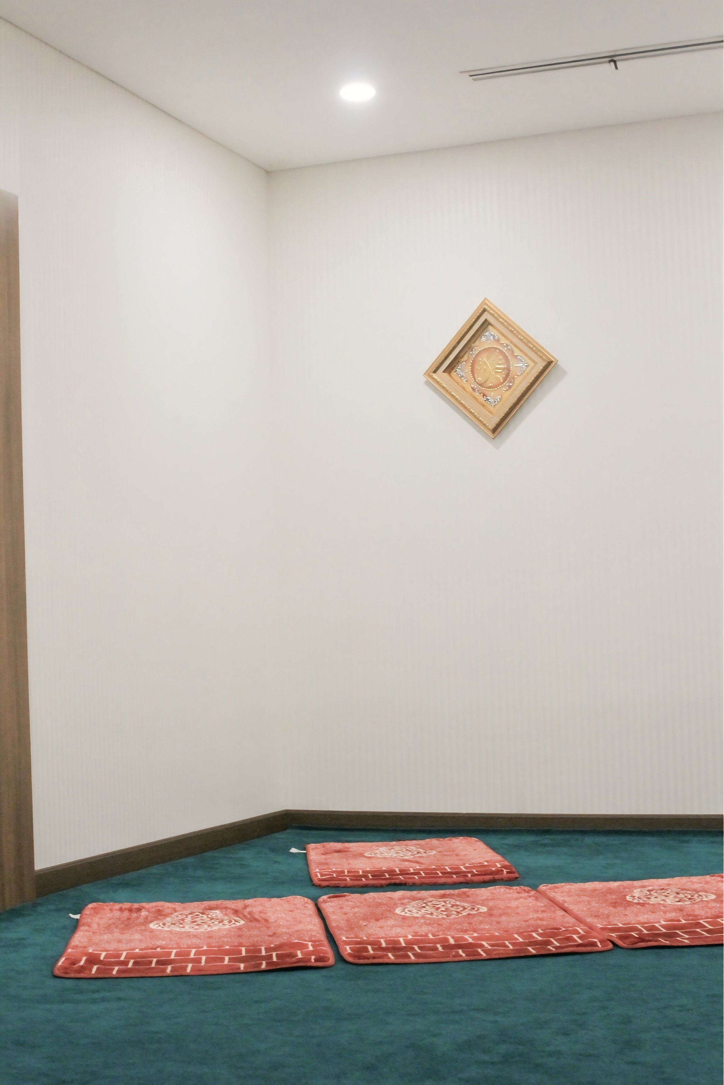 Saphire Lounge(Domestic)