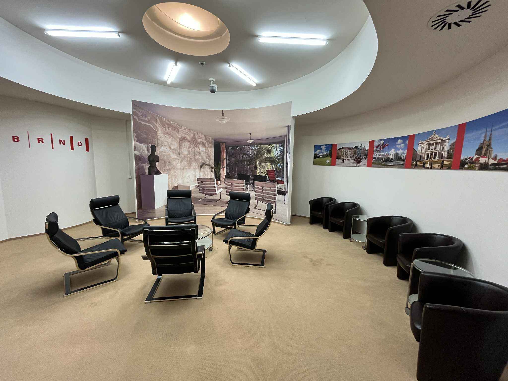 Business Lounge