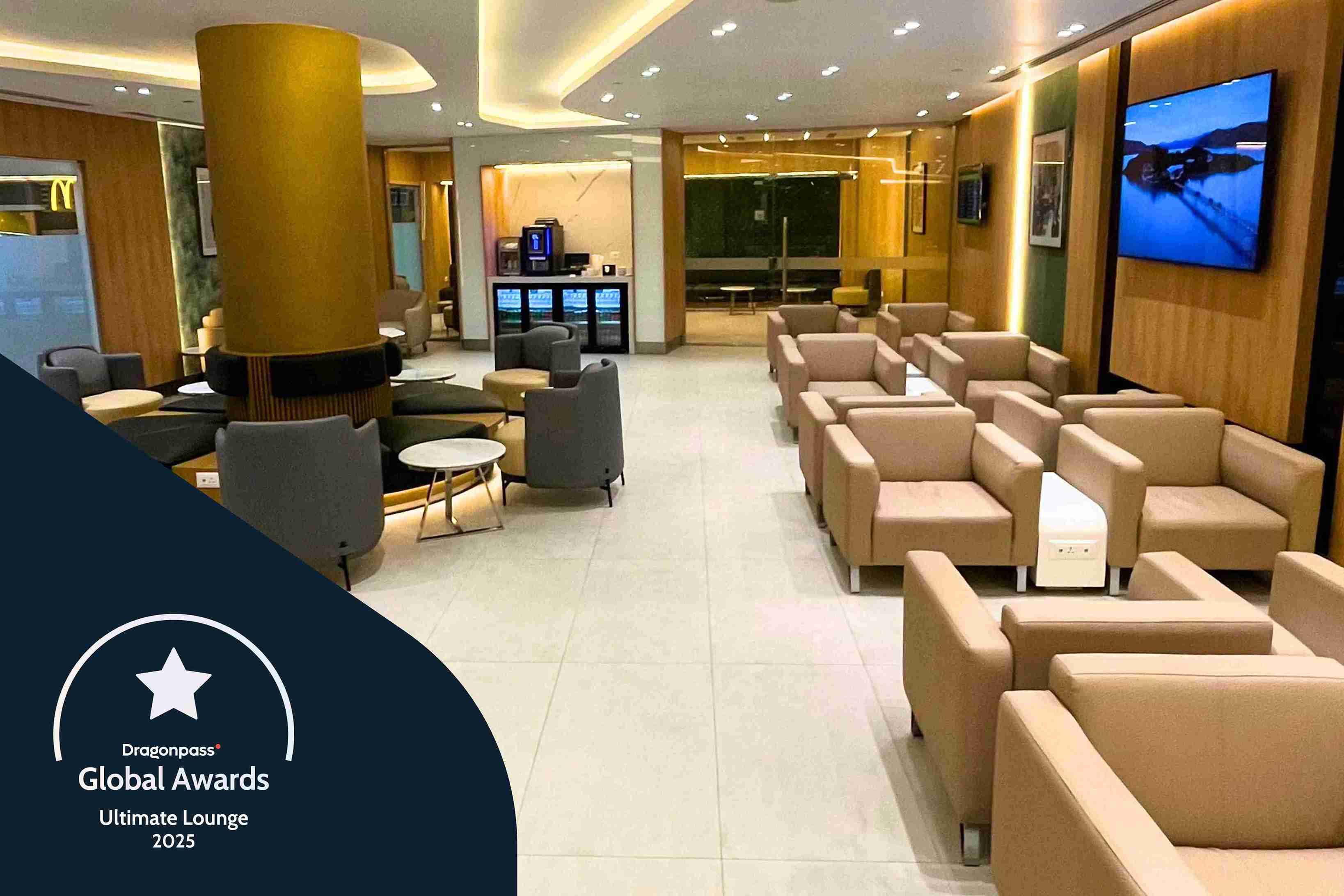 Ahlein Emerald Lounge