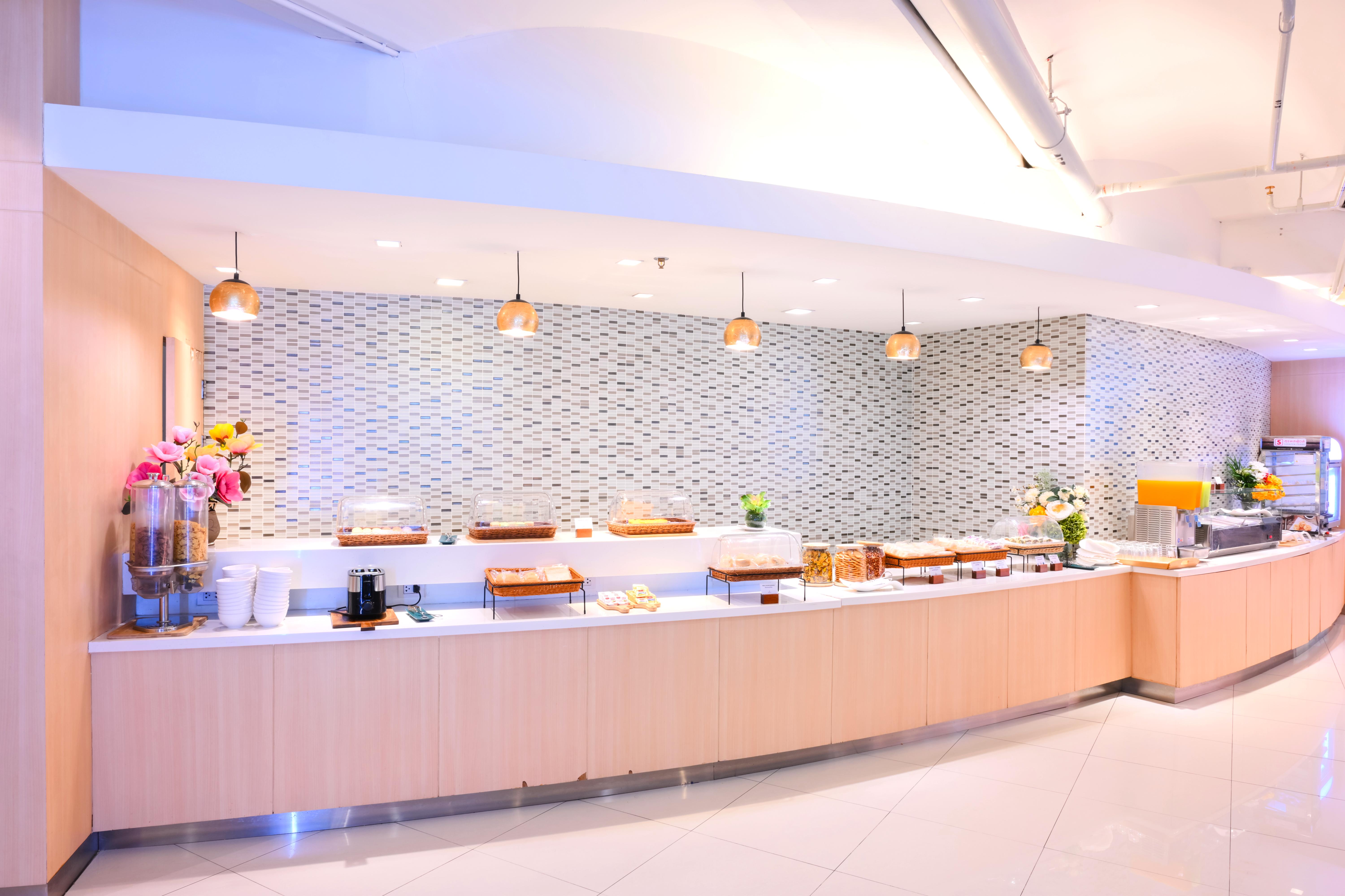 Miracle First Class Lounge