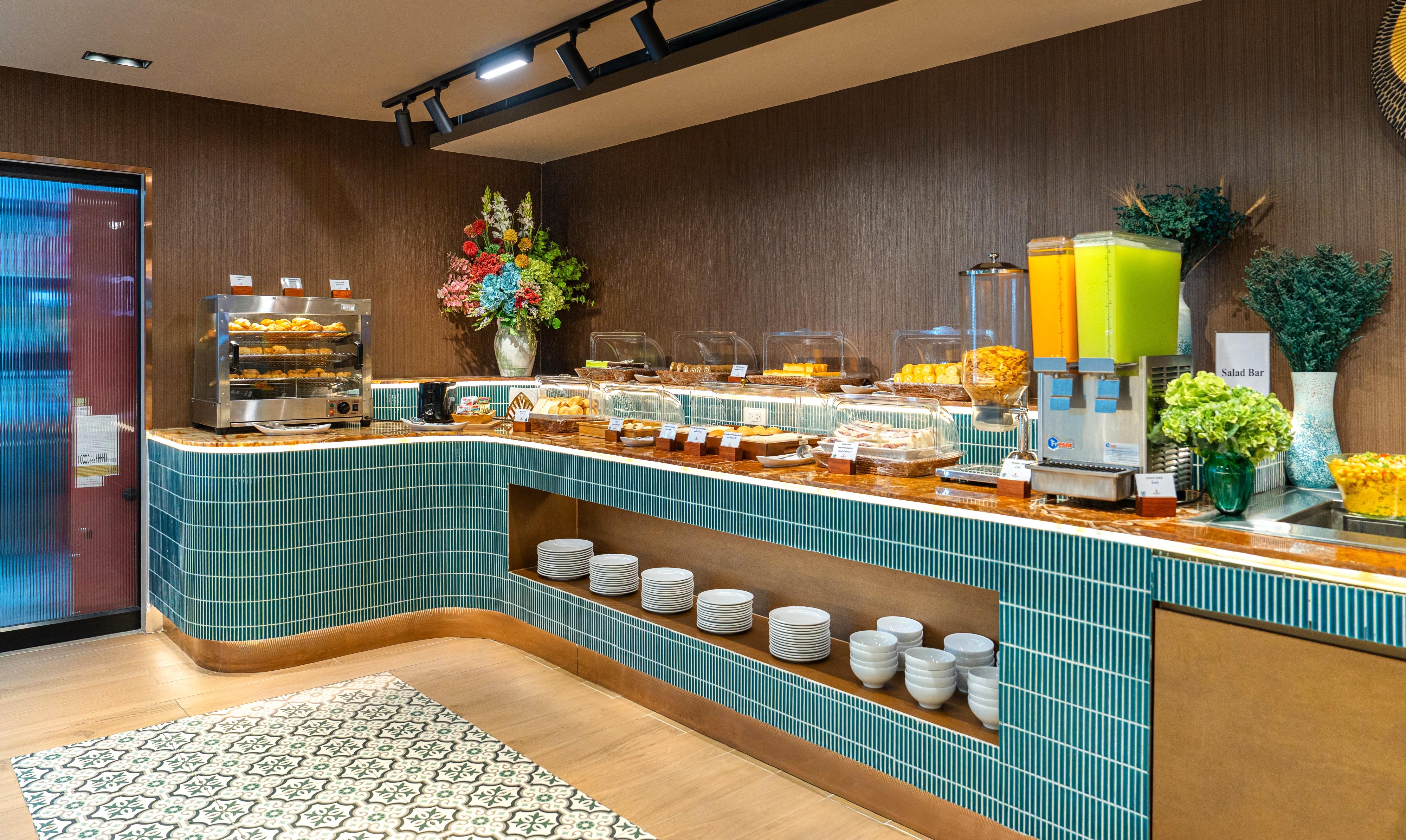 Miracle First Class Lounge