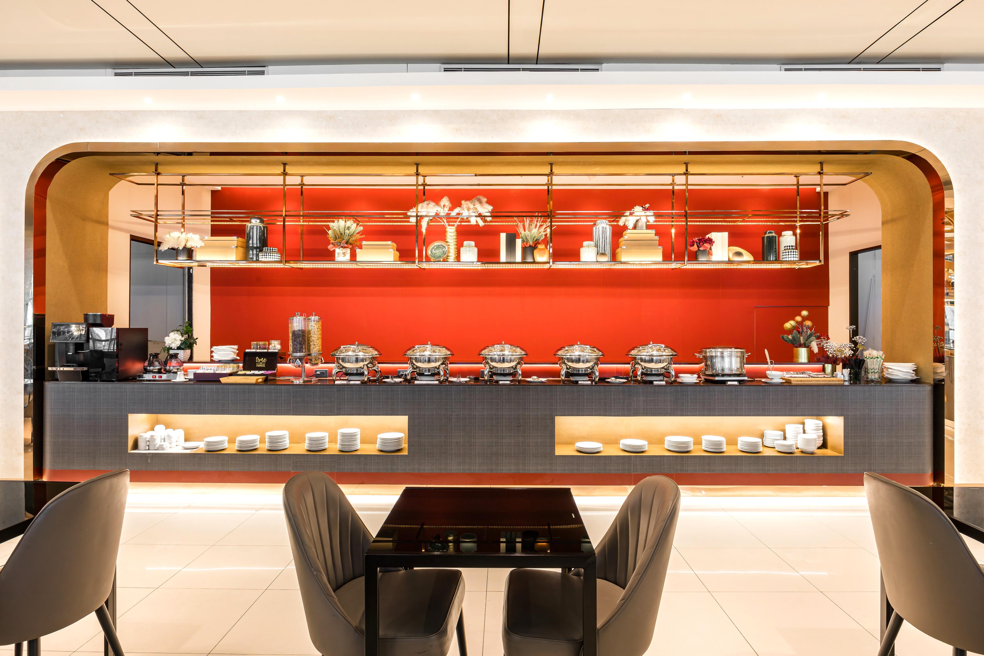 Miracle First Class Lounge