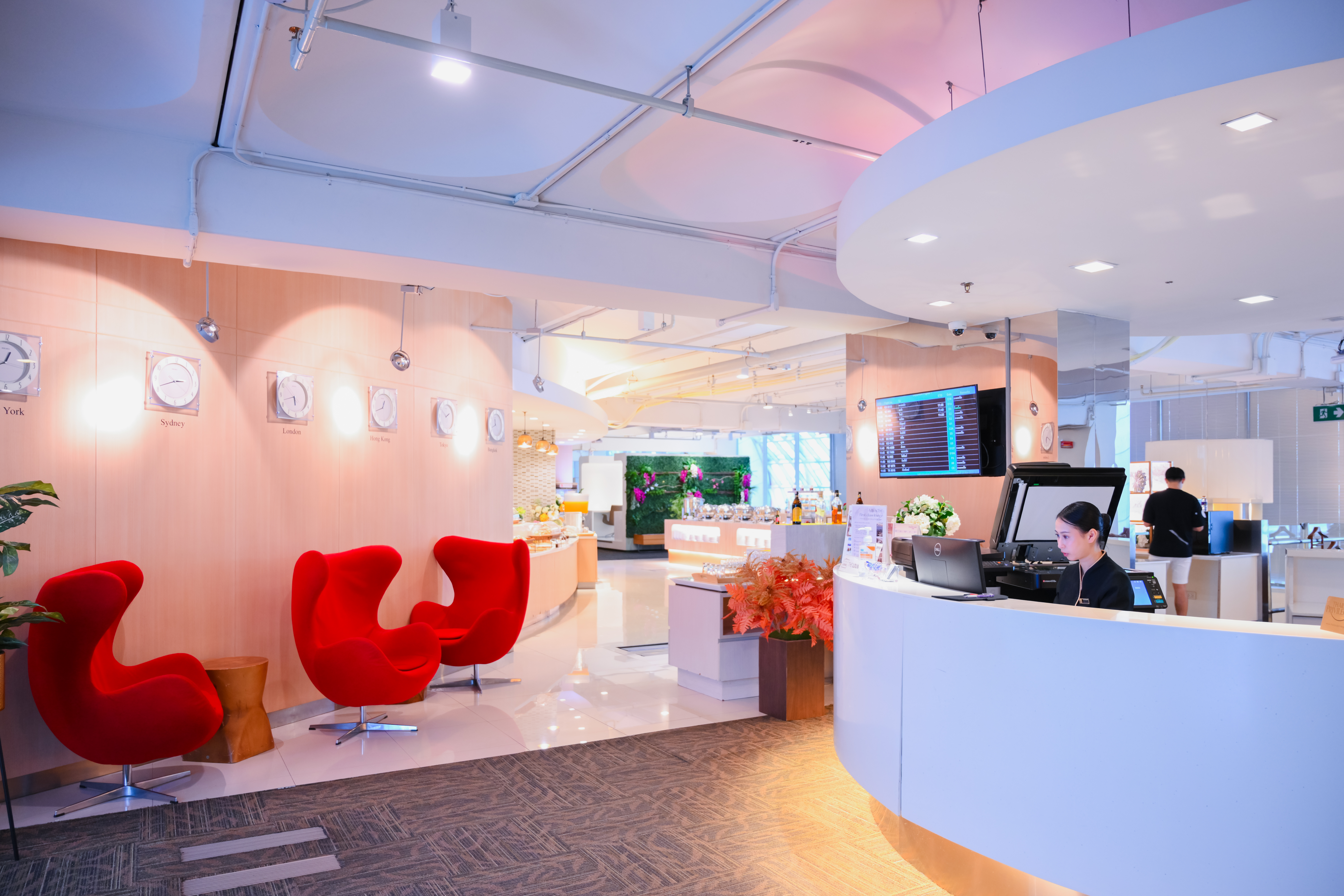 Miracle First Class Lounge