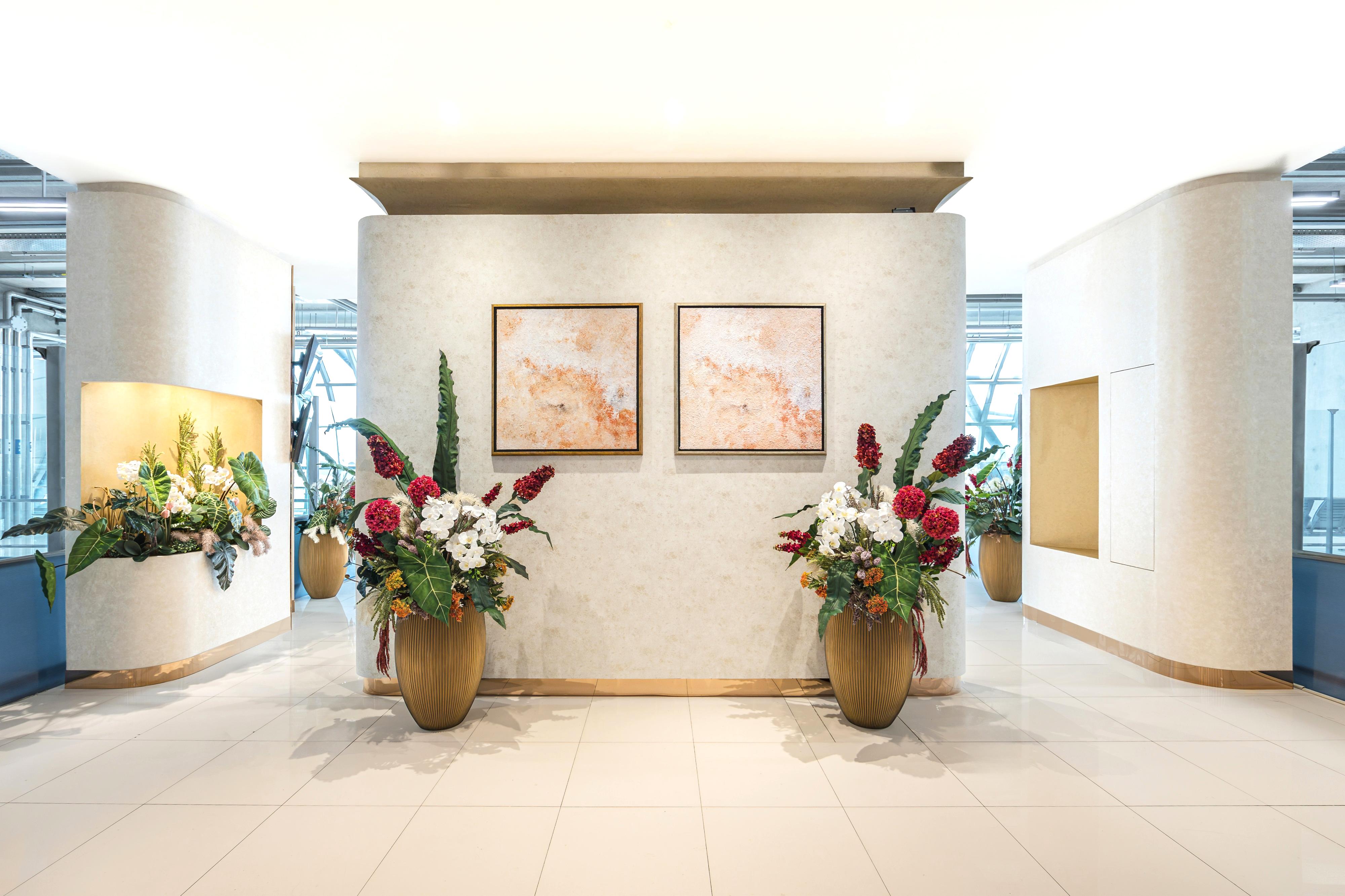 Miracle First Class Lounge