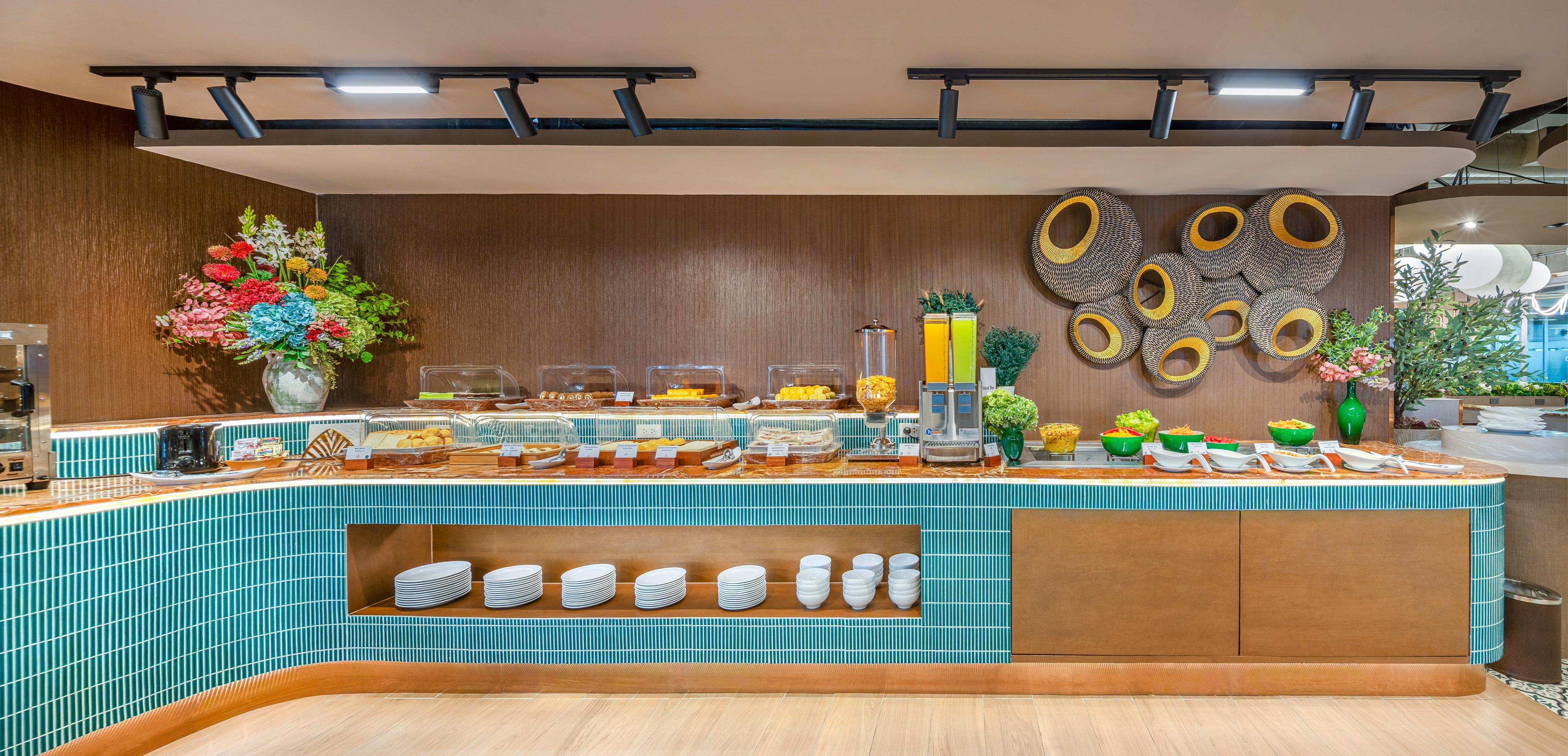 Miracle First Class Lounge