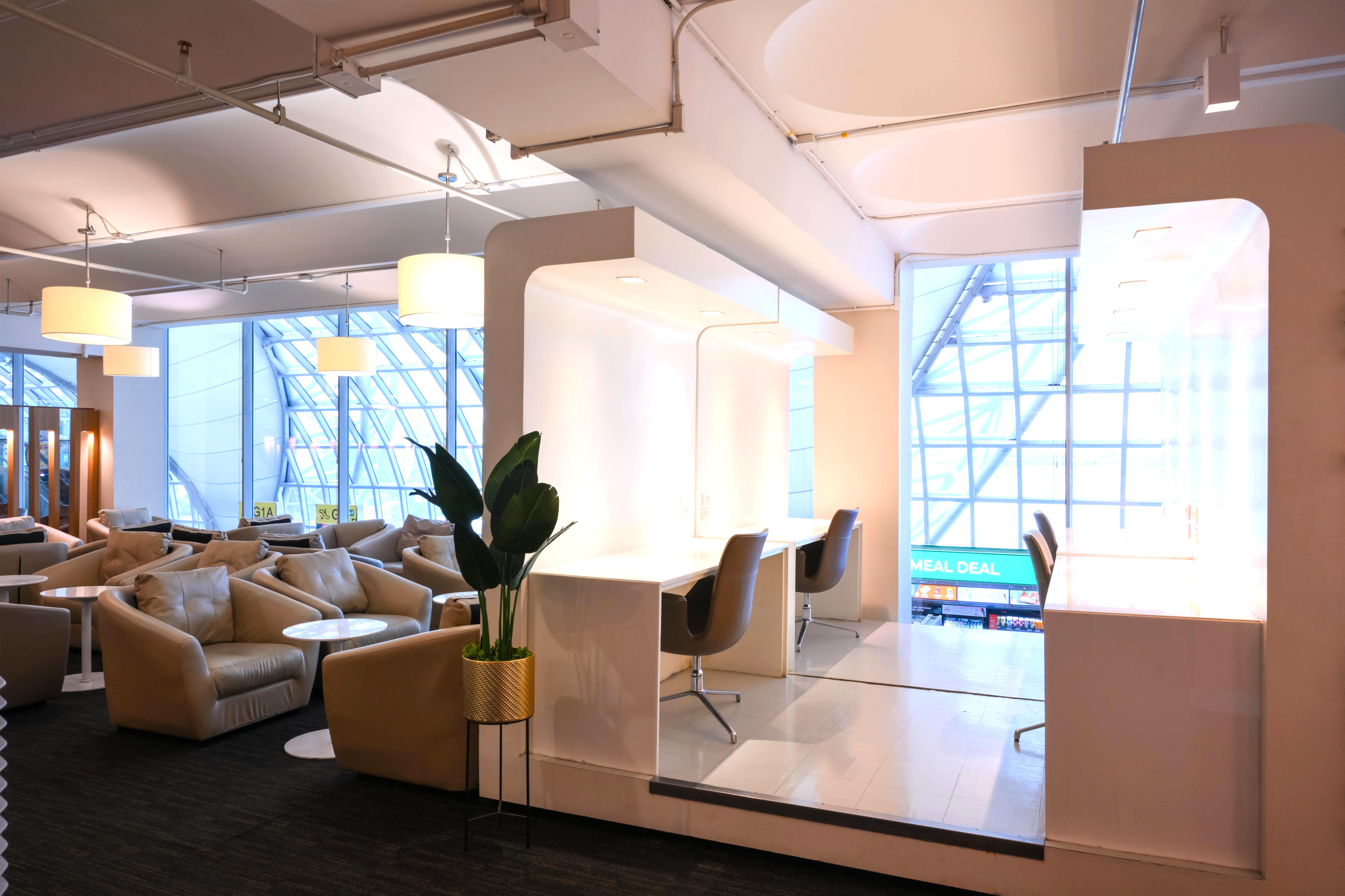 Miracle First Class Lounge