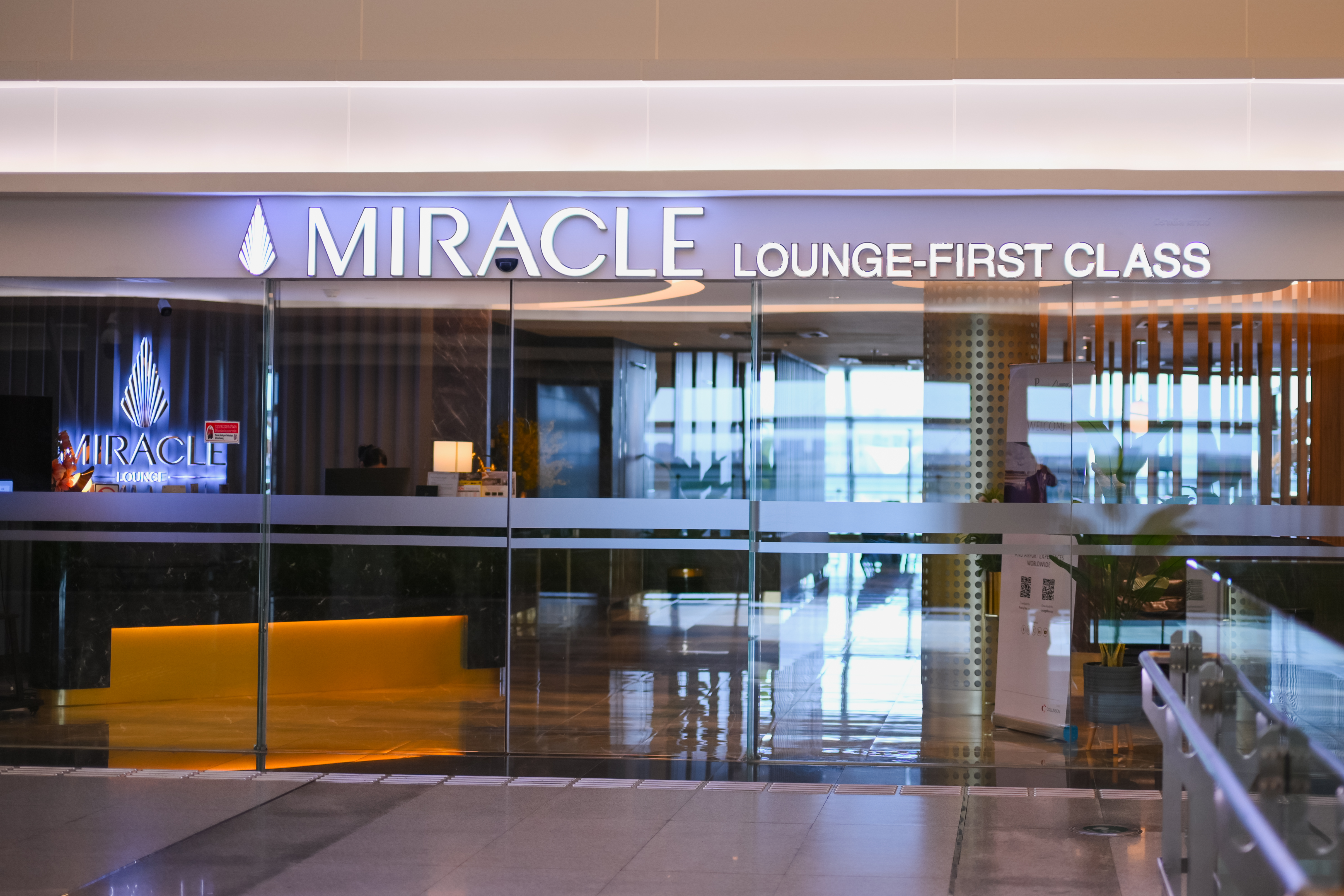 Miracle Lounge