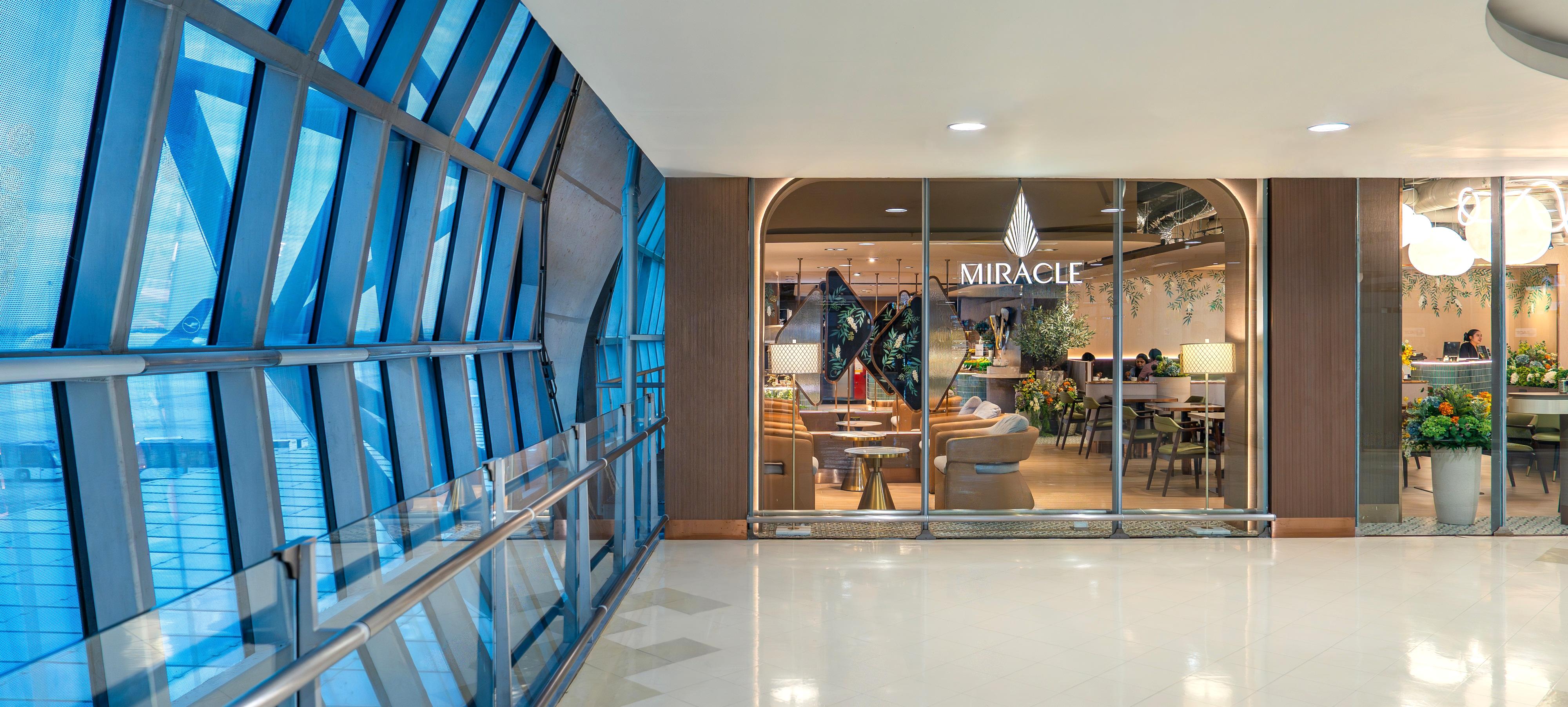 Miracle First Class Lounge