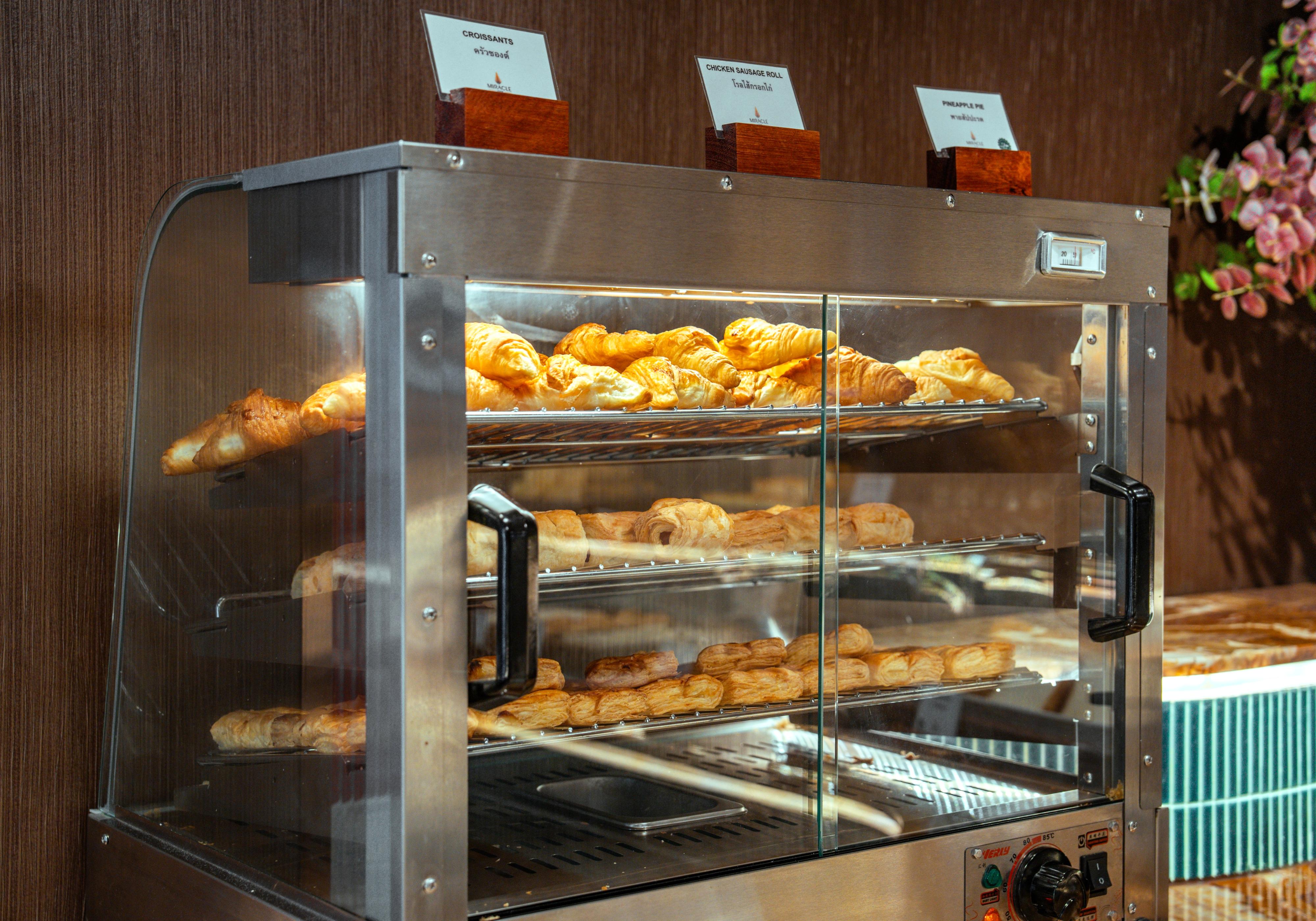 Miracle First Class Lounge