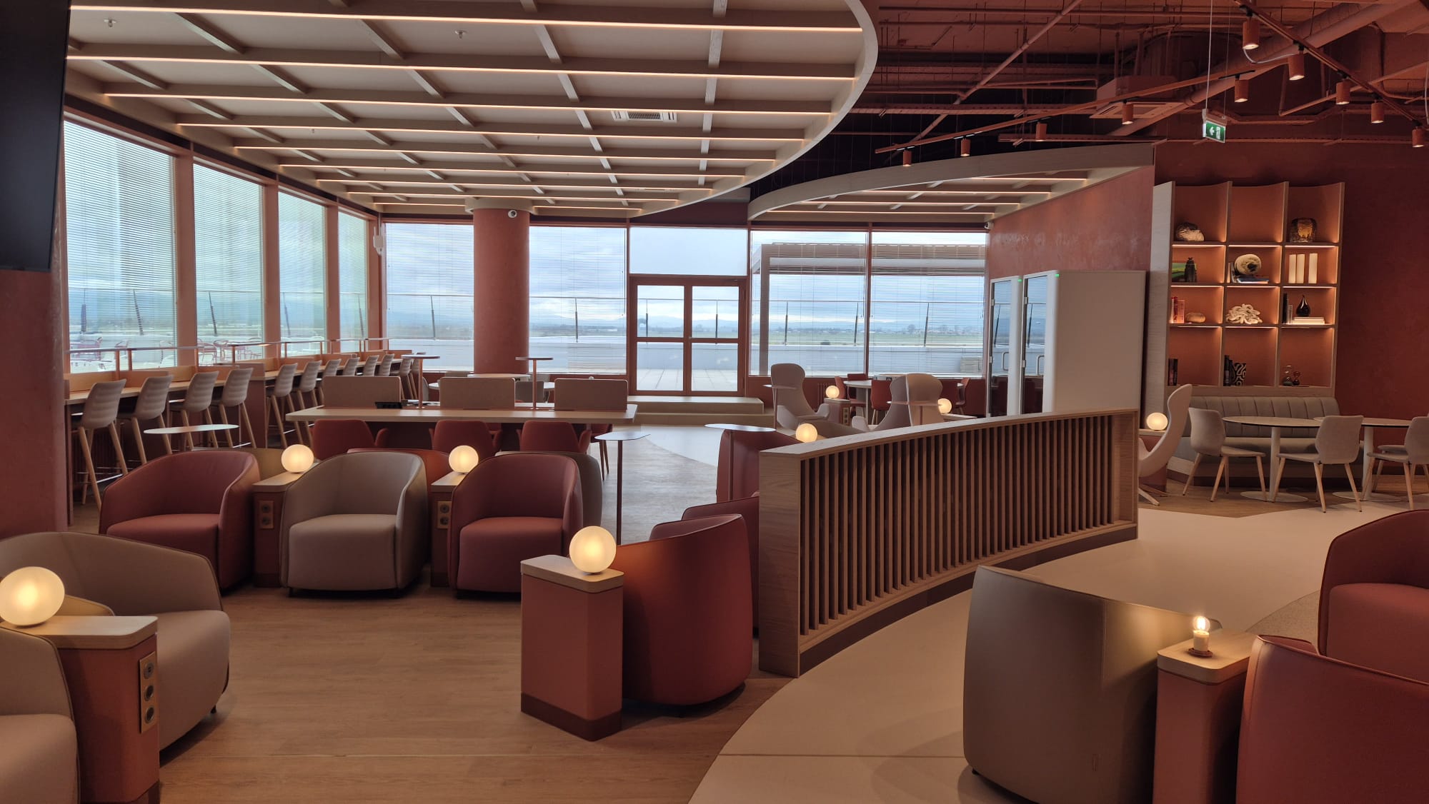 Primeclass Lounge