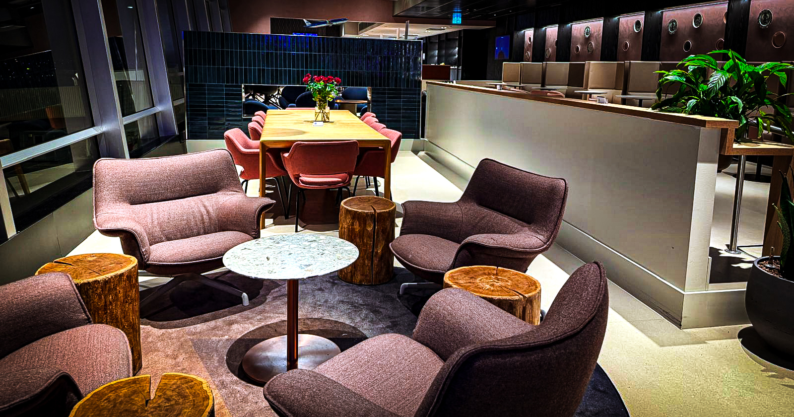 Aspire Lounge (Gate 27)