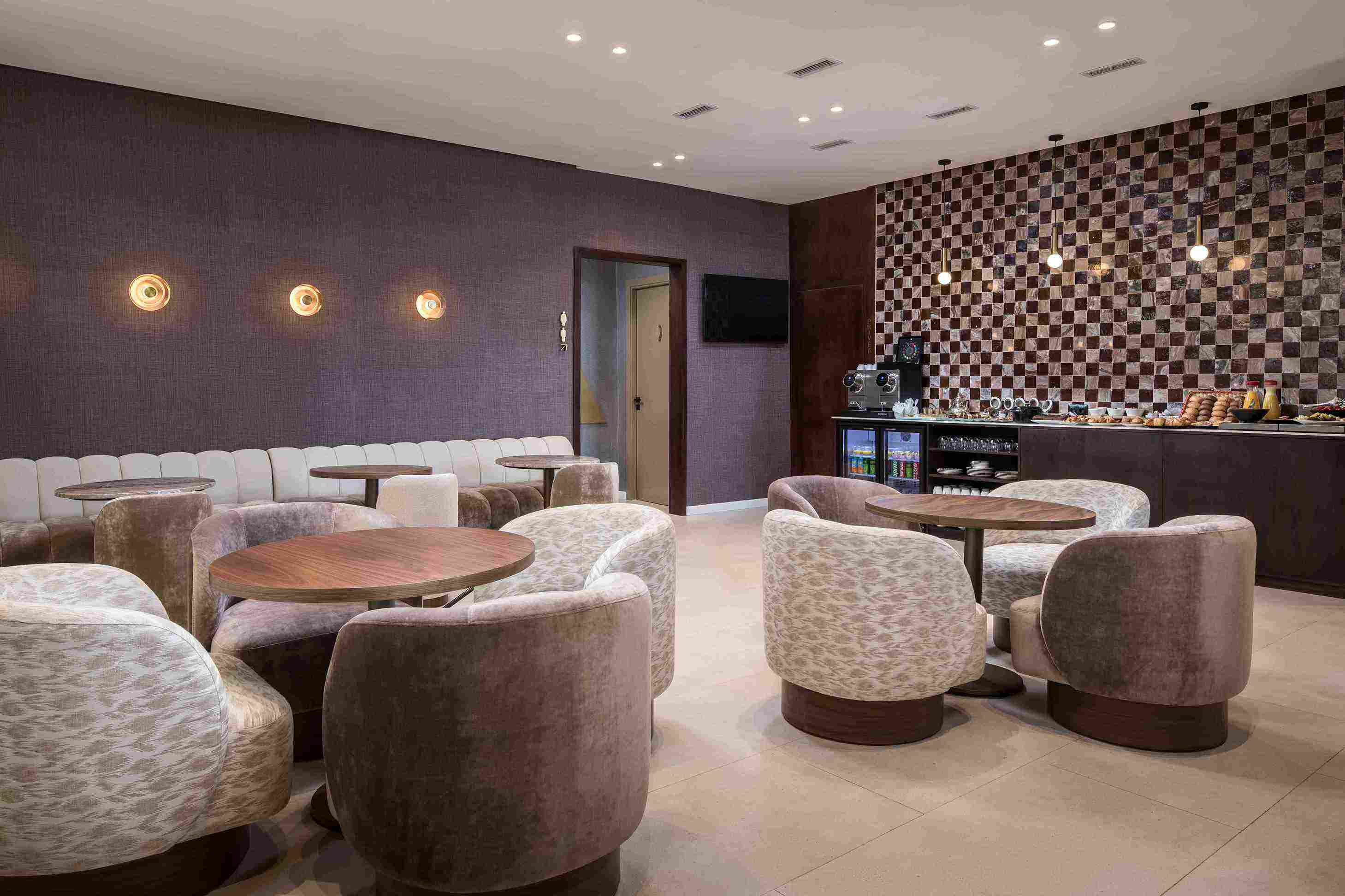 Fez Aspire Executive Lounge