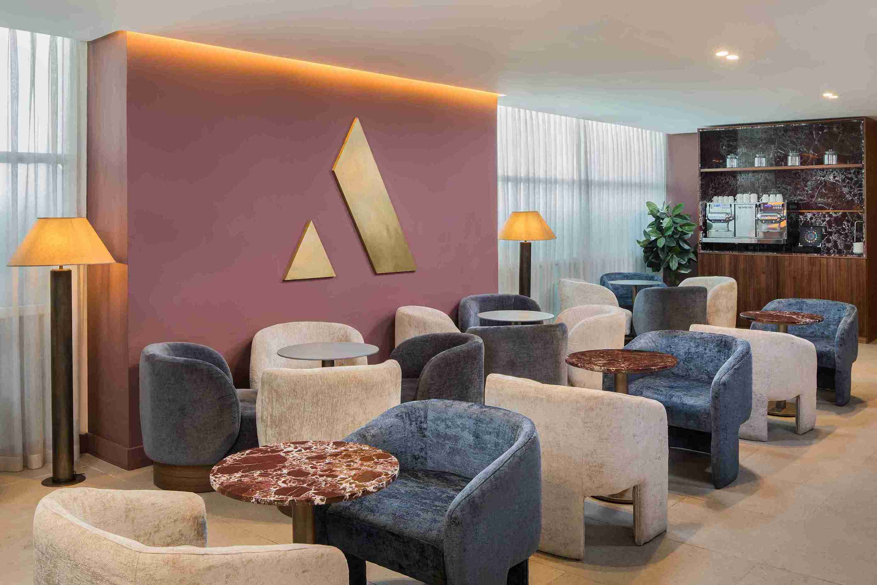 Casablanca Aspire Lounge