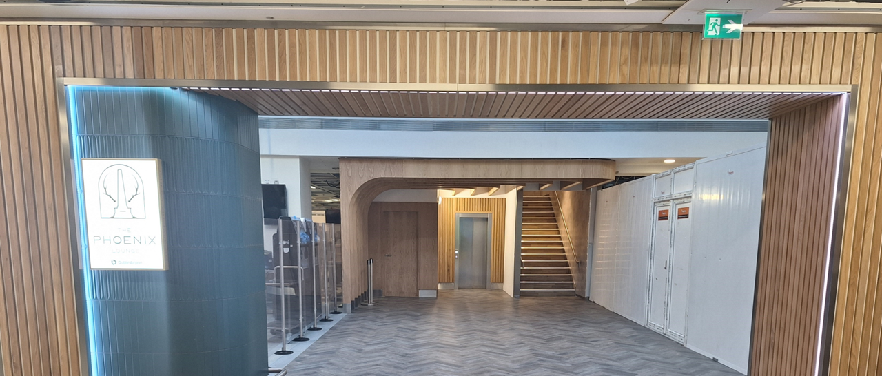 The Phoenix Lounge